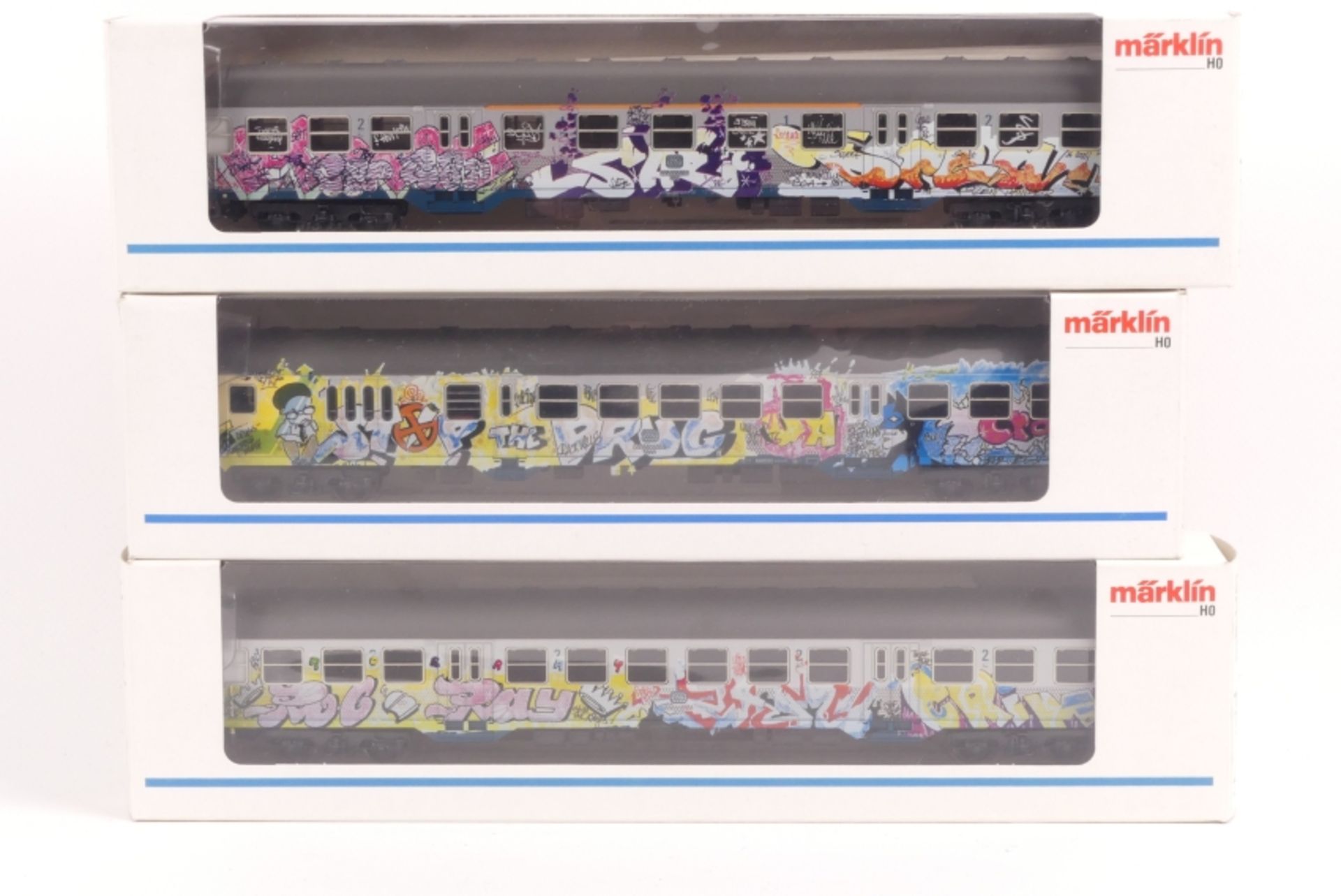 Märklin drei Personenwagen "Graffiti-Edition" 84255, 84256, 84257, sehr gut erhalten, ORK