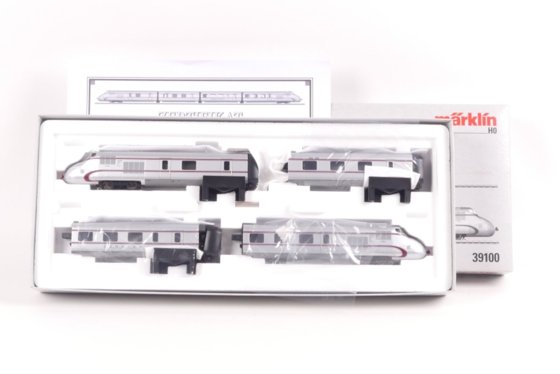 Märklin 39100, vierteiliger Tages-Gliederzug VT 10.5 "SENATOR" der DB, mfx-Digital-Technik, Softdr