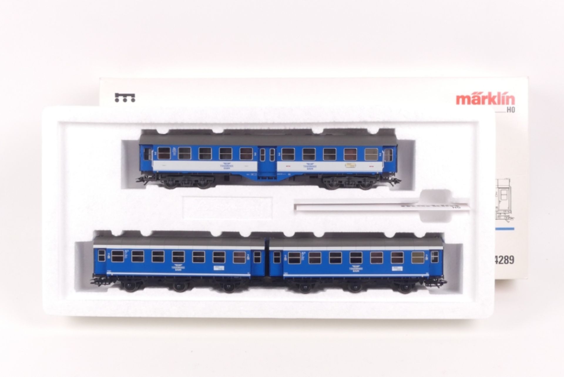 Märklin 4289, Wagen-Set "Tegernsee-Bahn", zwei kurzgekuppelte dreiachsige Wagen, blau, ein vierach