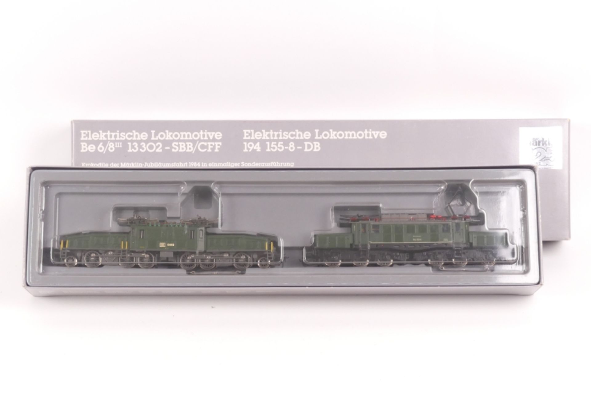 Märklin 3300, zwei Elektrische Lokomotiven Be 6/8 13302 der SBB und BR194 155-8 -DB, sehr gut erh