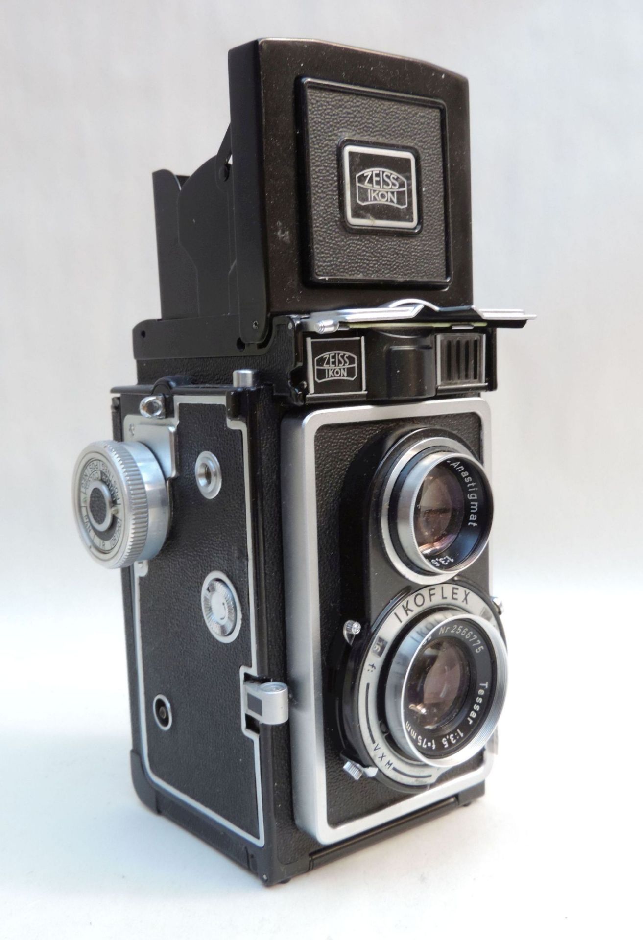 SPIEGELREFLEXKAMERA, Ikoflex, 1C886/16 Stuttgart, 1956 f, Zeiss-Ikon, Teronar-Anastigmat 1:3,5,