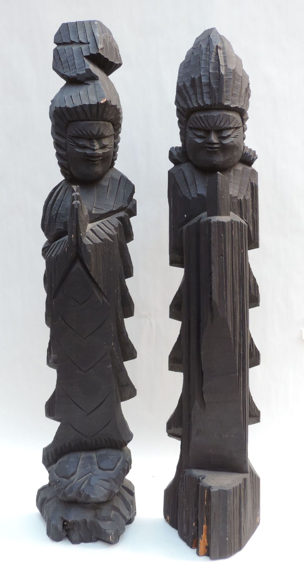 PAAR SKULPTUREN, Kryptomerienholz, Showa-Zeit, 1970er, Bodhisattva-Darstellungen nach Enku, *