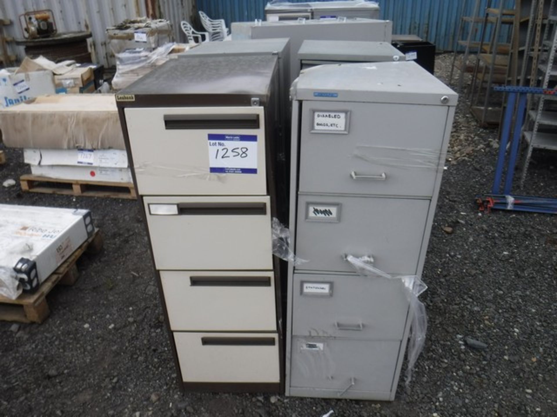 FILING CABINETS x 4 COOKER HOODS AND OVER ACCESSORIES PALLET OF BATHS, ONE OF WITH PLINTH x3