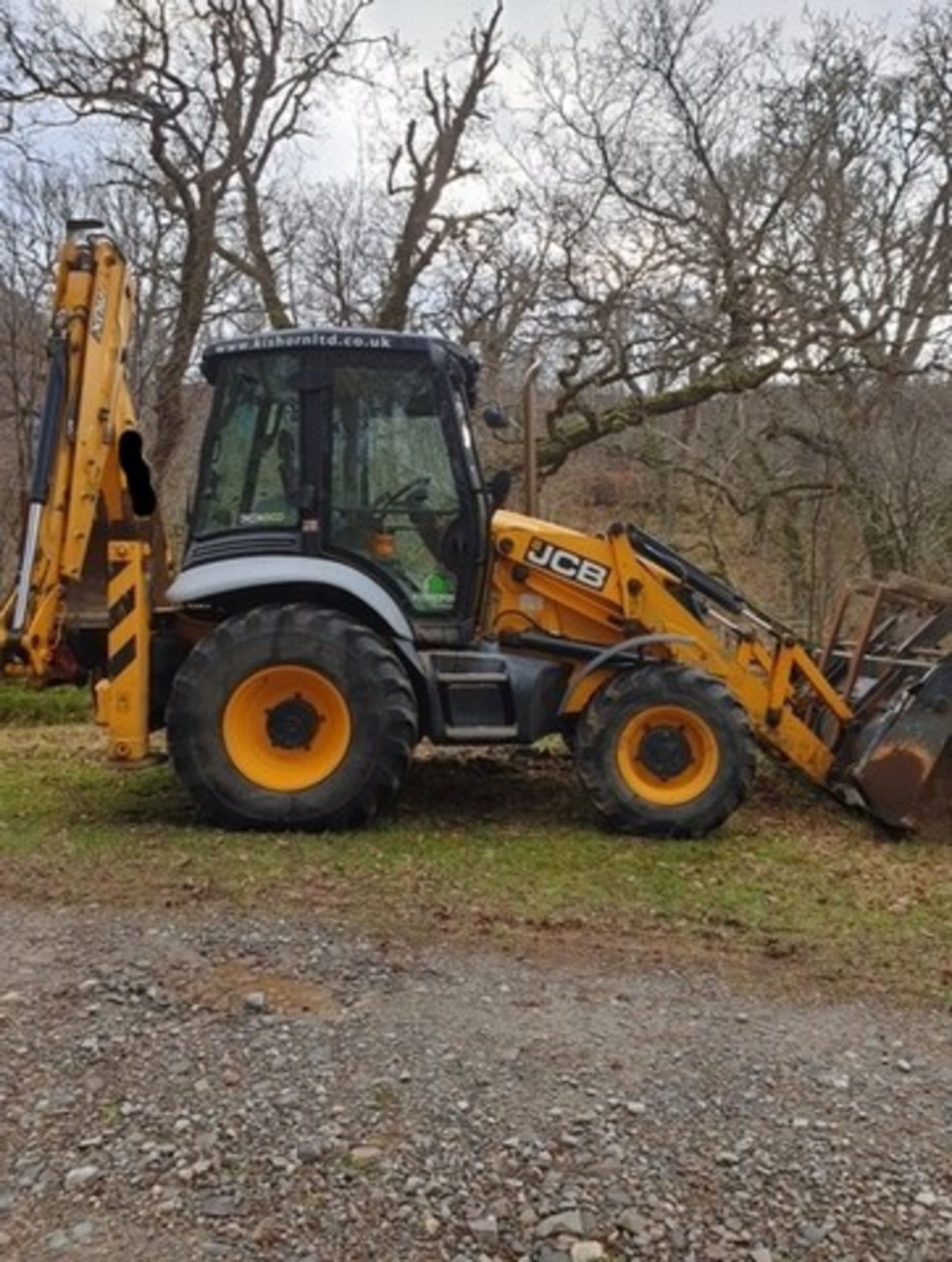 JCB 2011 TRACTOR/ DIGGER 9500HRS (NOT VERIFIED) SERVO CONTROLS REG - SN11GJX