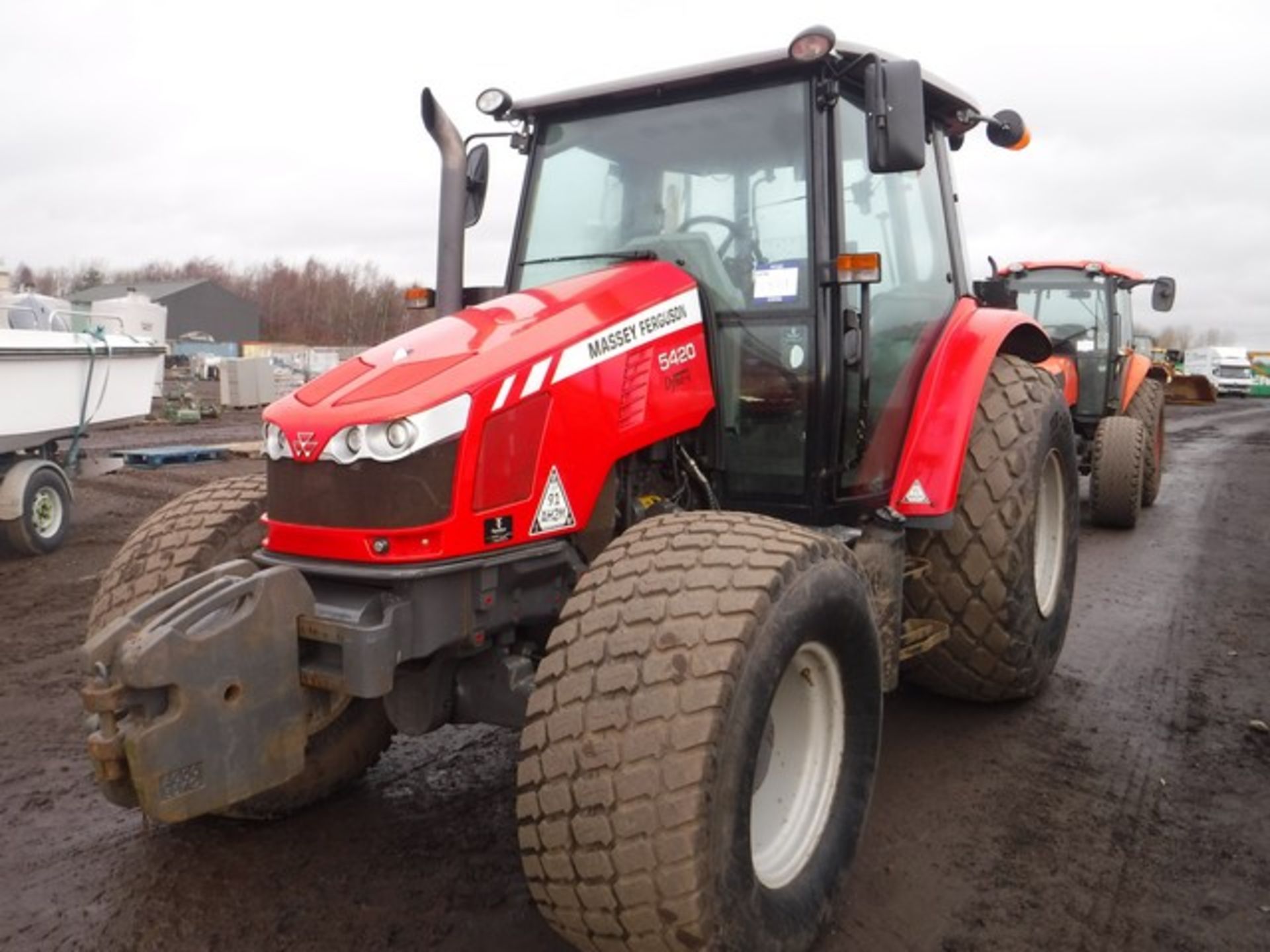 2013 MASSEY FERGUSON 5420 AGRIC TRACTOR REG - SF13HND - 4499HRS - Image 3 of 17