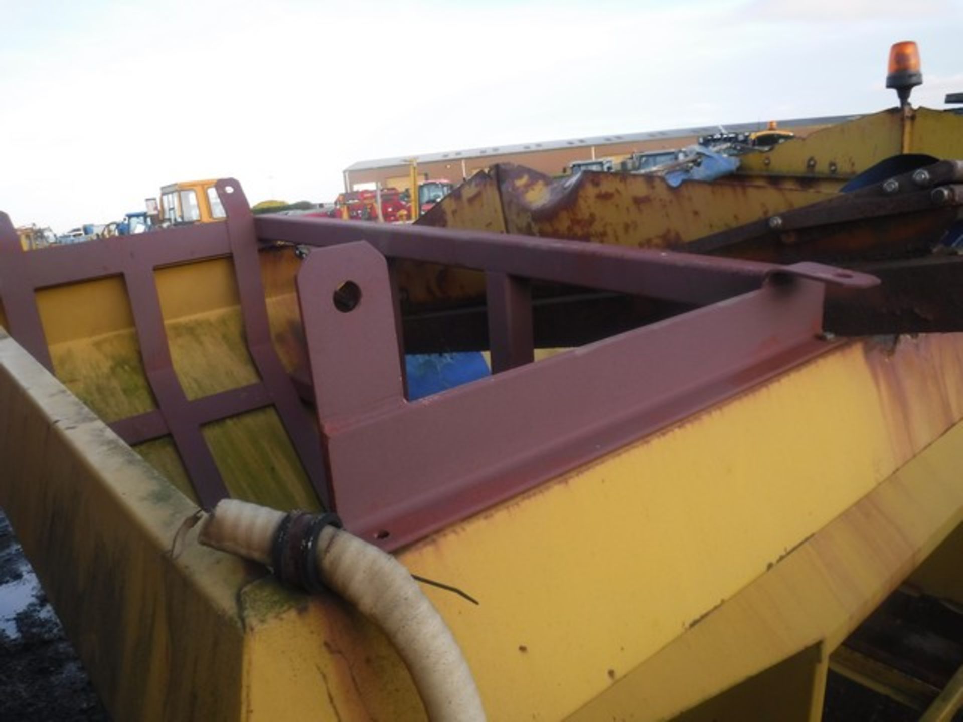 SCHMIDT GRITTER BODY C/W WET KIT - Image 13 of 15