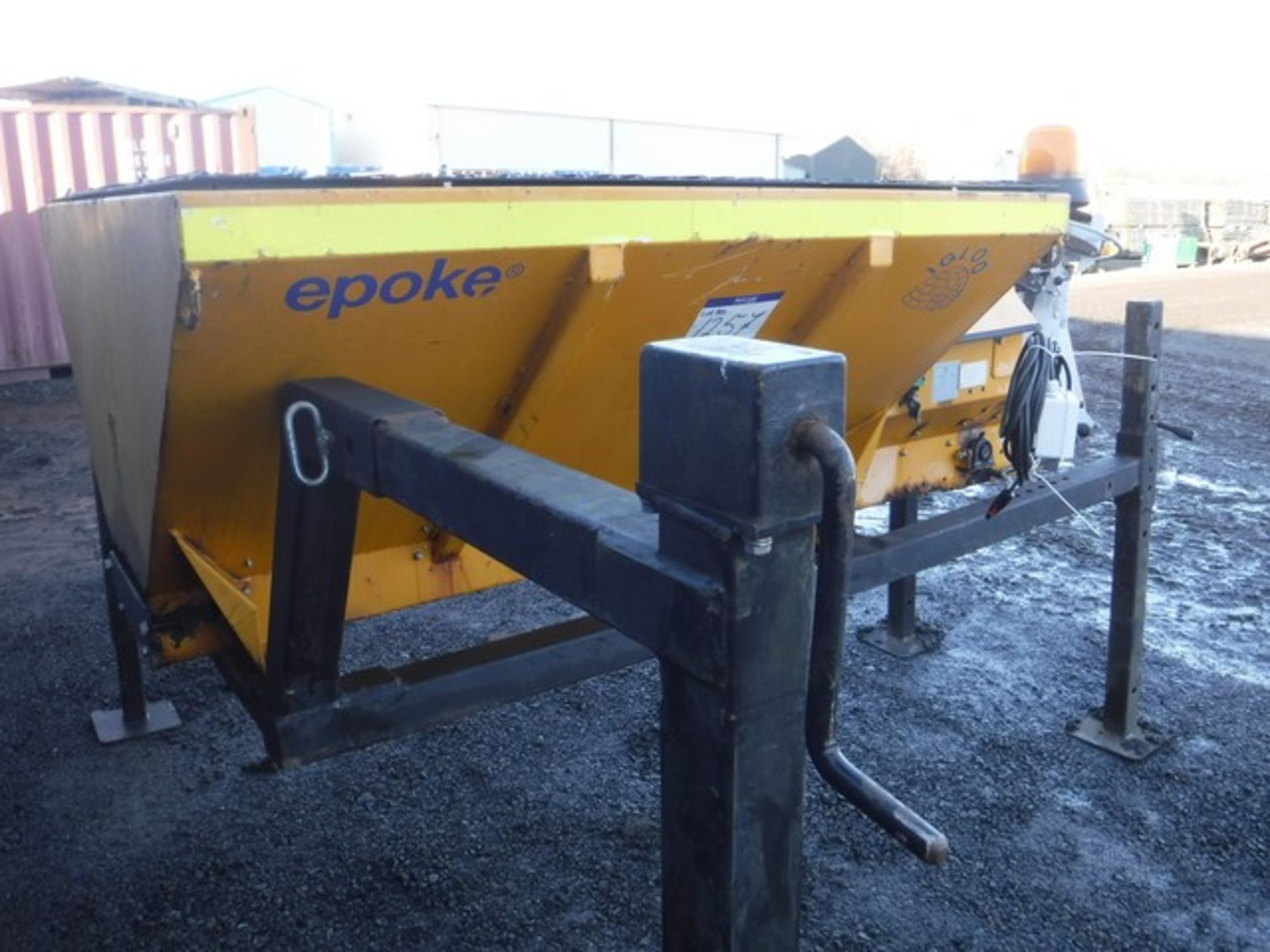 ECON EPOKE IGL00 SALT SPREADER C/W CONTROL YEAR 2000 - Image 11 of 27