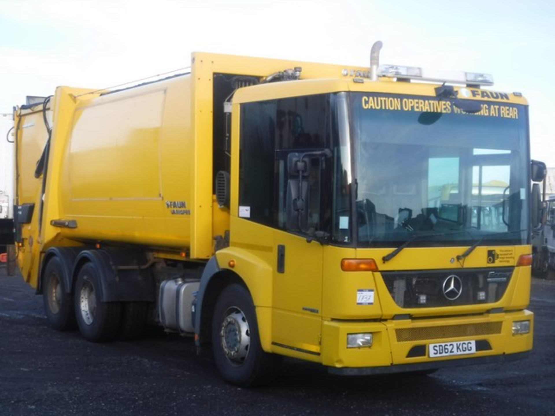 MERCEDES ECONIC - 7200cc - Image 3 of 27