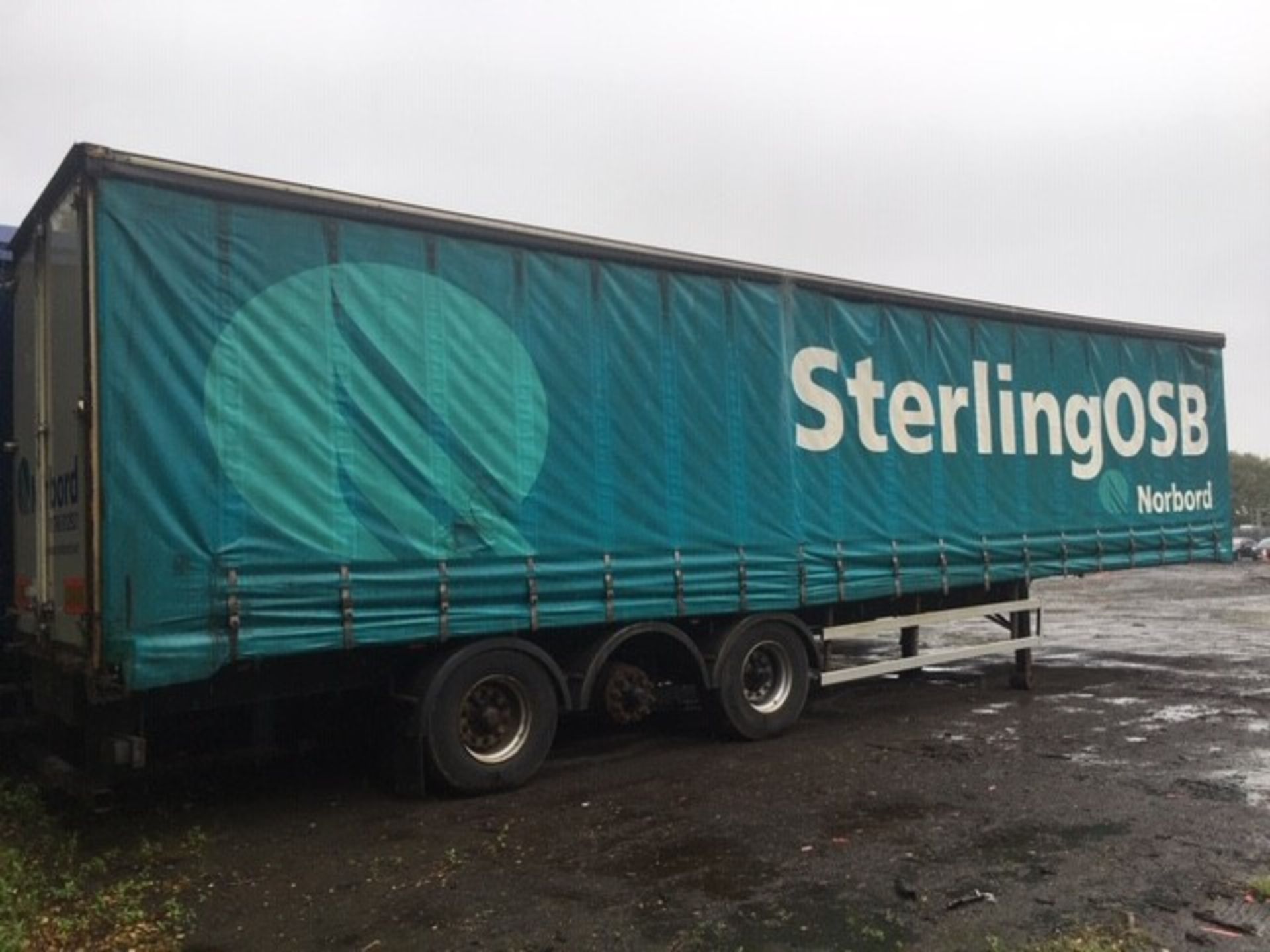 M&amp;amp;G FAC24B TRI-AXLE ARTICULATED CURTAINSIDE TRAILER ***TRAILER IS NOT ON SITE @ ERROL WILL B - Image 10 of 25