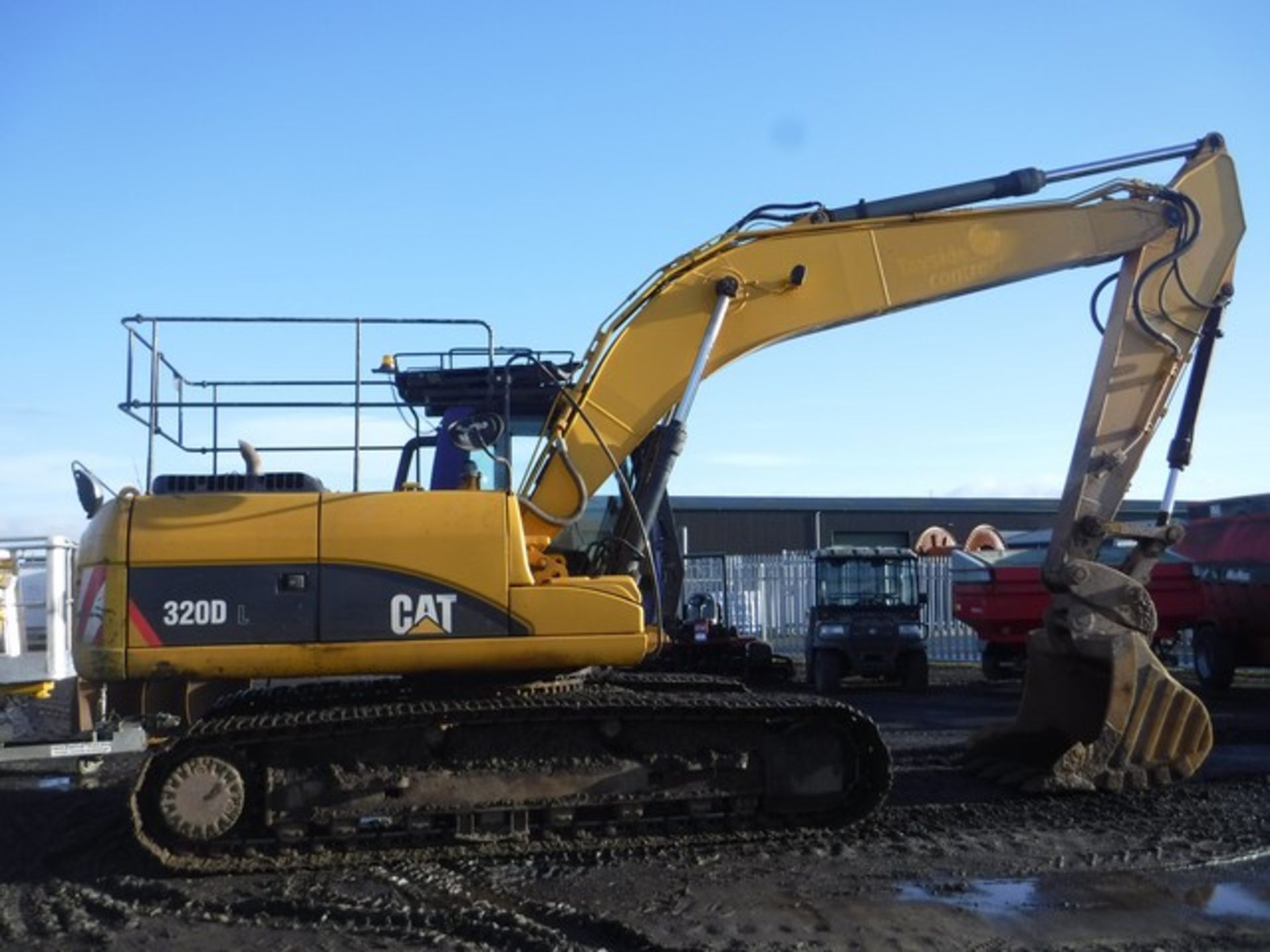 CATERPILLAR 320D TRACKED 360 EXCAVATOR, QUICK HITCH, 2xBUCKETS AND FORKS YEAR 2007 15491 HOURS (NOT - Image 5 of 39