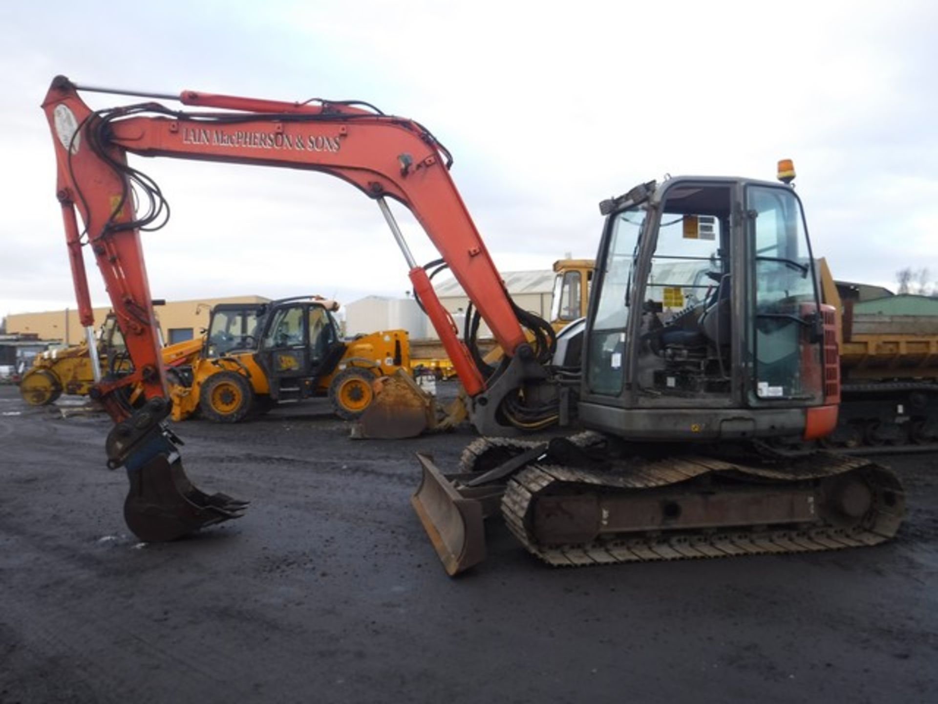 2009 HITACHI 360 EXCAVATOR ZAXIS 85 C/W 3 BUCKETS AND QUICK HITCH 6441HRS (NOT VERIFIED) - Image 16 of 27