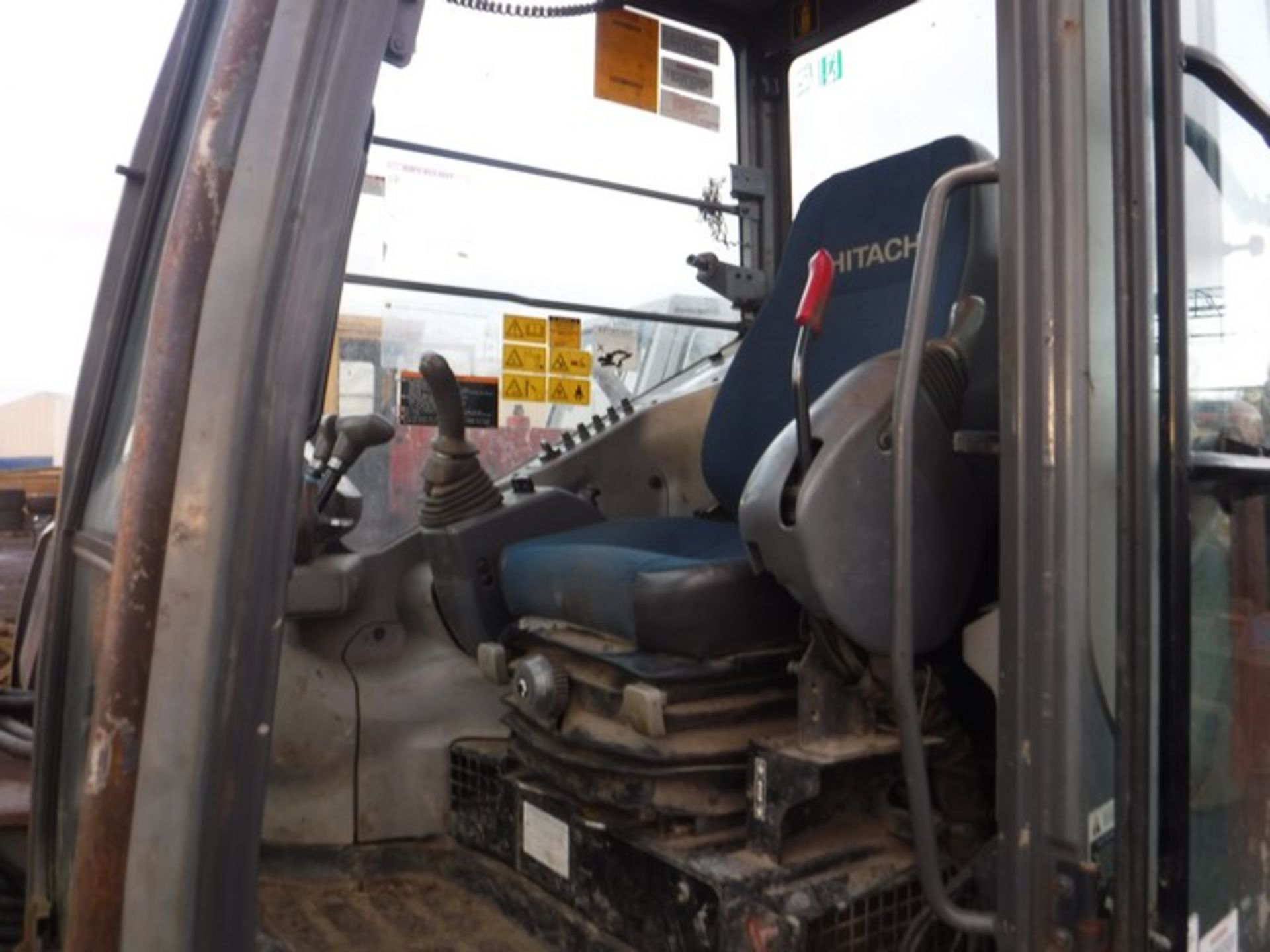 2009 HITACHI 360 EXCAVATOR ZAXIS 85 C/W 3 BUCKETS AND QUICK HITCH 6441HRS (NOT VERIFIED) - Image 19 of 27