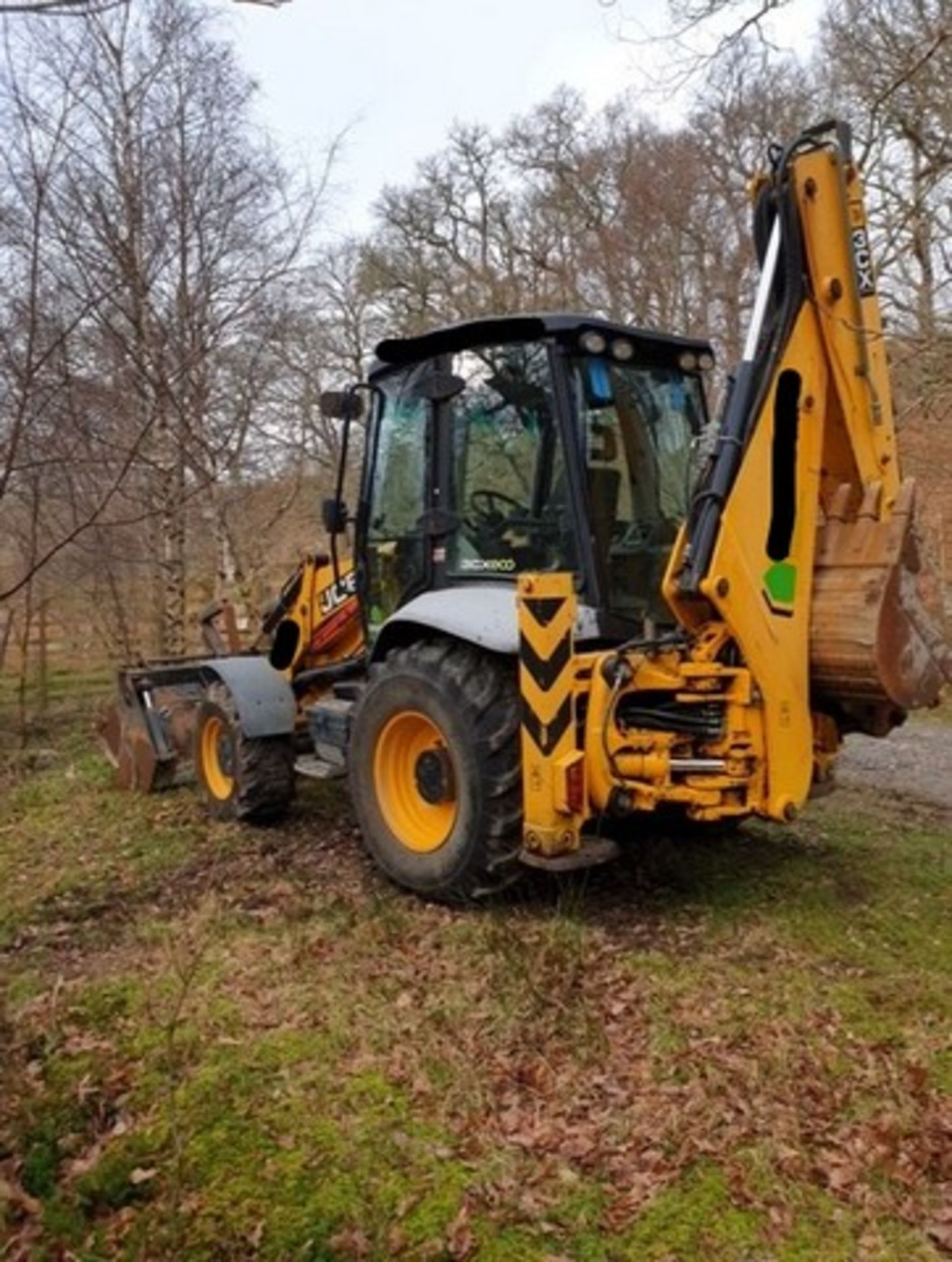 JCB 2011 TRACTOR/ DIGGER 9500HRS (NOT VERIFIED) SERVO CONTROLS REG - SN11GJX - Image 12 of 13