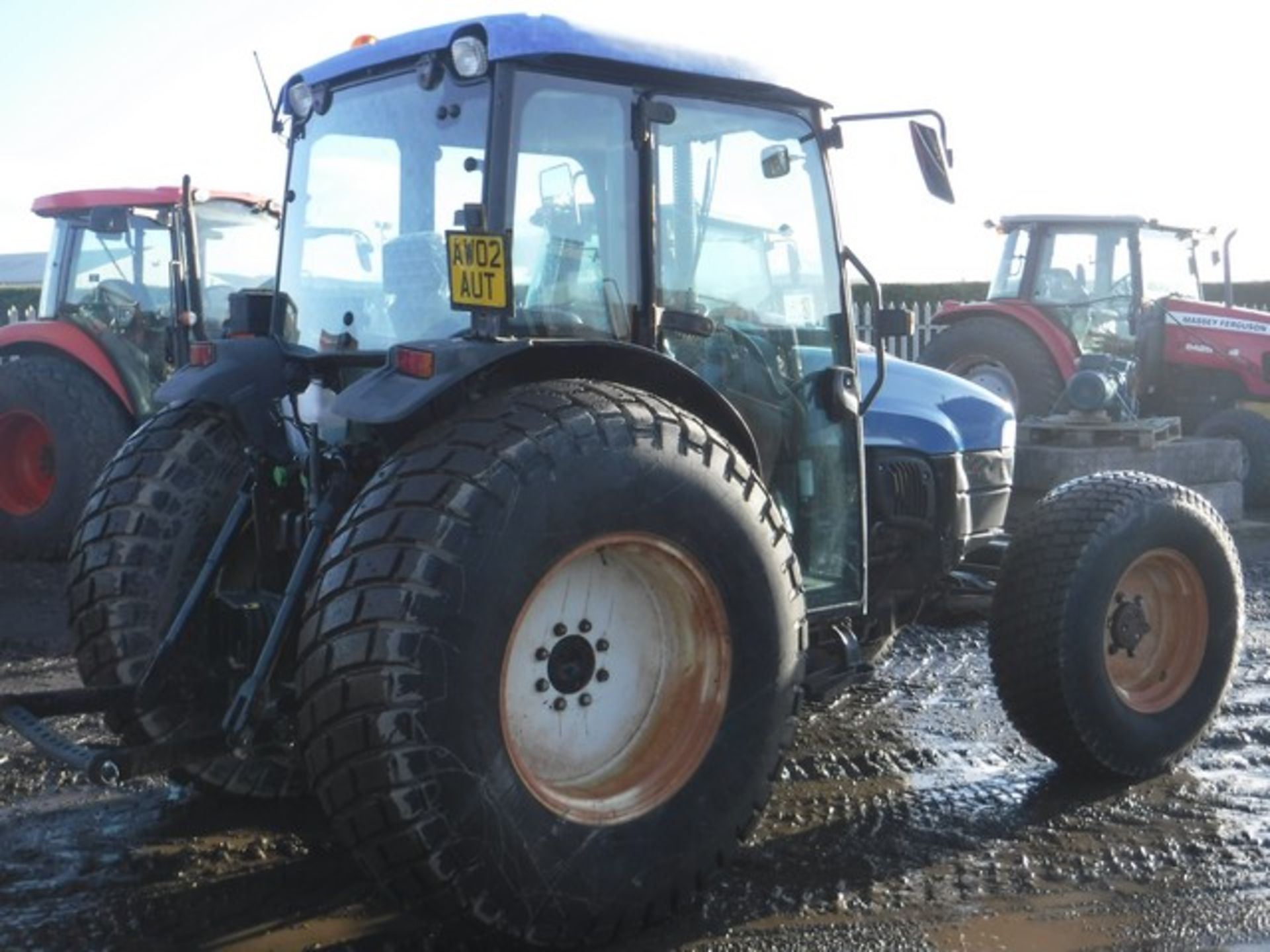 NEW HOLLAND TRACTOR C/W REAR PTO 1727HRS (CORRECT) REG - AW02AUT YEAR 2002 - Image 12 of 19