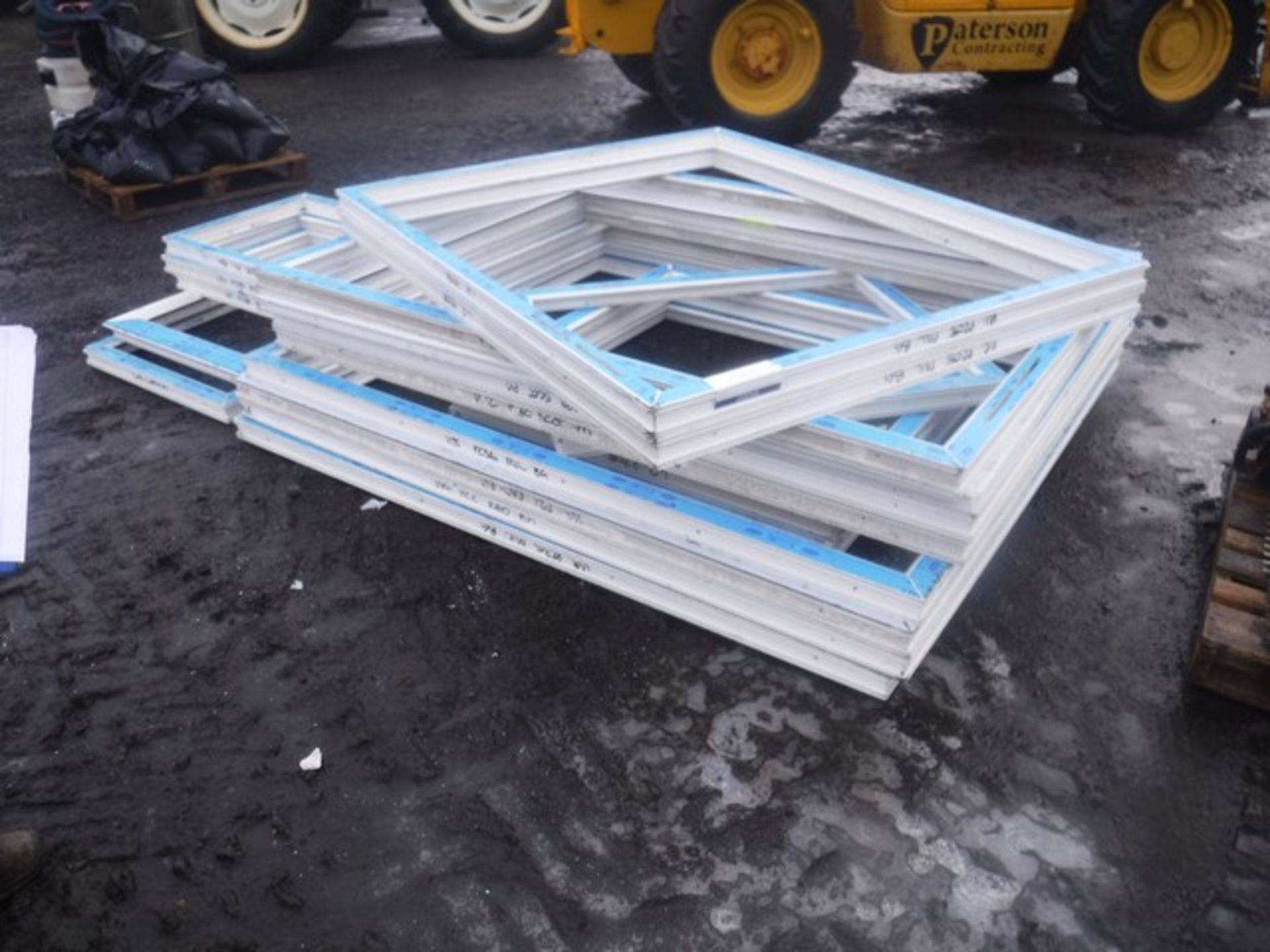 WINDOW / DOOR FRAMES VARIOUS SIZES APPROX 21 ITEMS