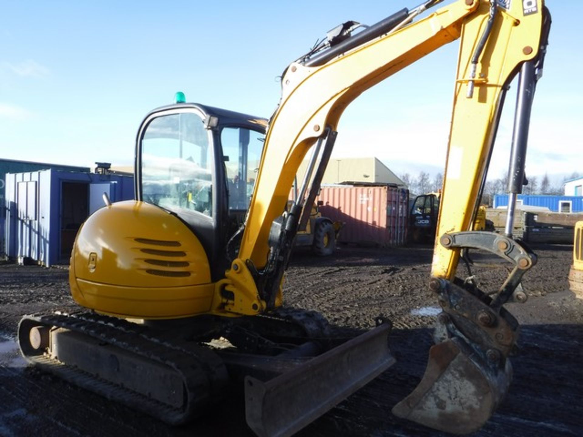 JCB 8050 RTS DIGGER 2015 C/W BUCKET 2103 HRS (NOT BERIFIED) - Image 3 of 7