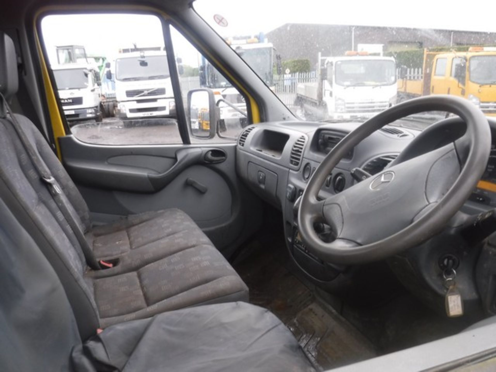 MERCEDES SPRINTER 616 CDI - 2686cc - Image 12 of 17