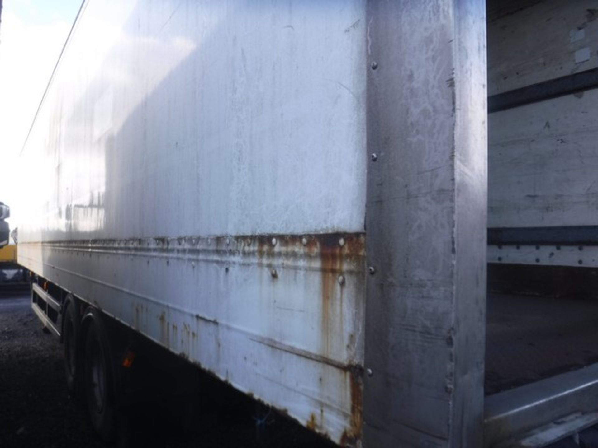 MONTRACON 2 AXLE BOX TRAILER 40x8FT SN - DV60137 - Image 16 of 17