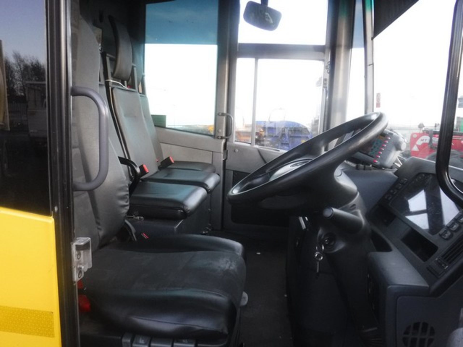 MERCEDES ECONIC - 7200cc - Image 20 of 27