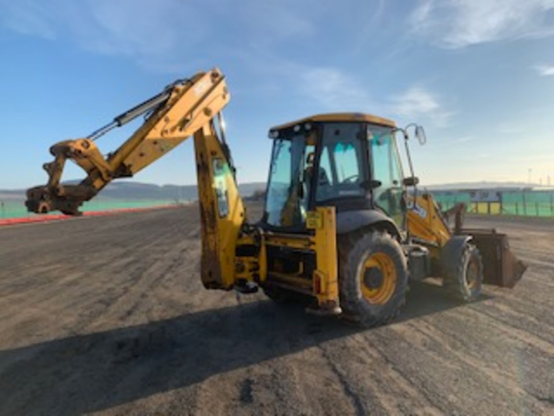 JCB 3CX DIGGER 4365hrs (NOT VERIFIED) REG - SN62GXL year 2012 - Image 10 of 18