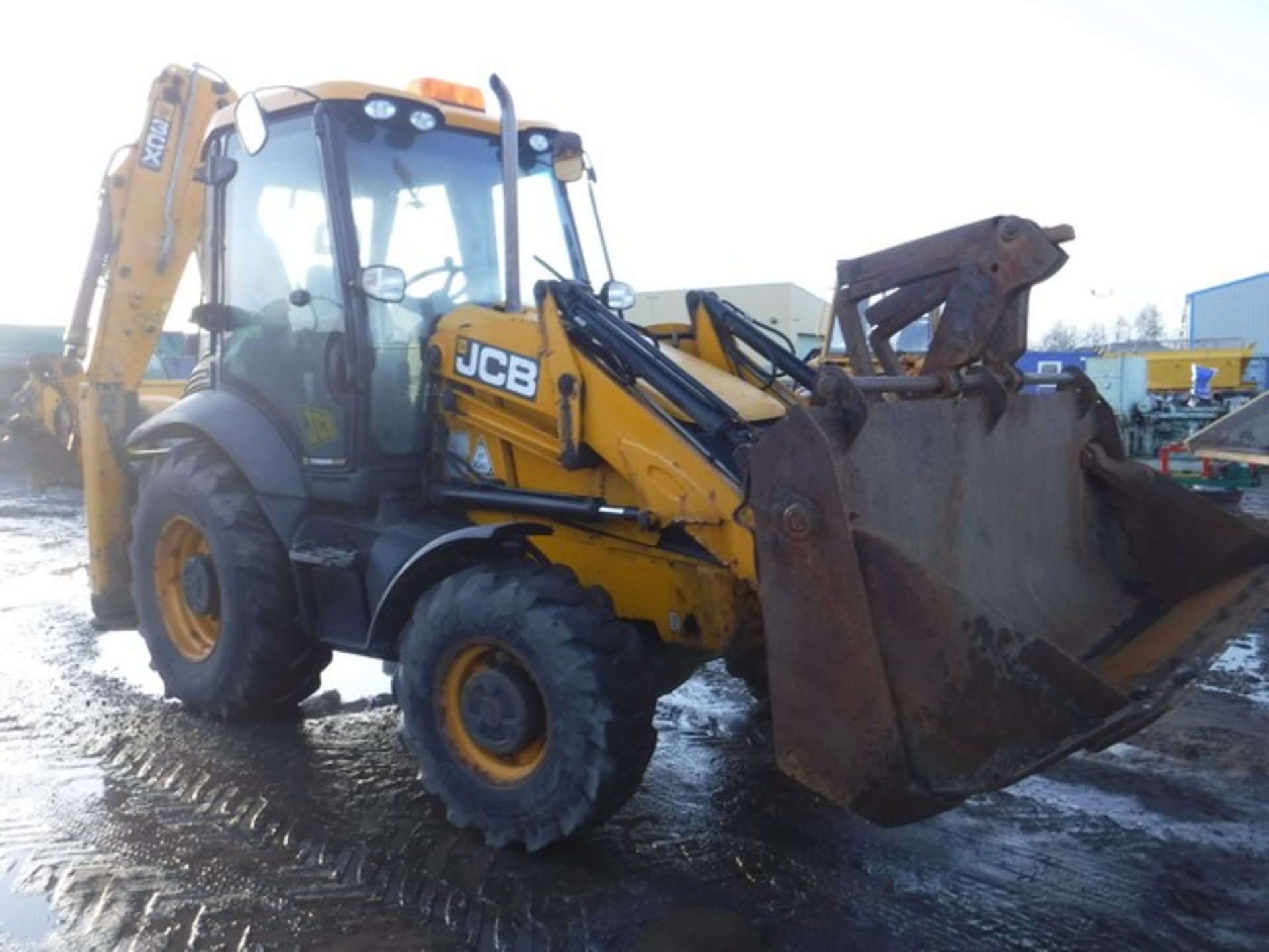 JCB 3CX DIGGER 4365hrs (NOT VERIFIED) REG - SN62GXL year 2012 - Image 2 of 18