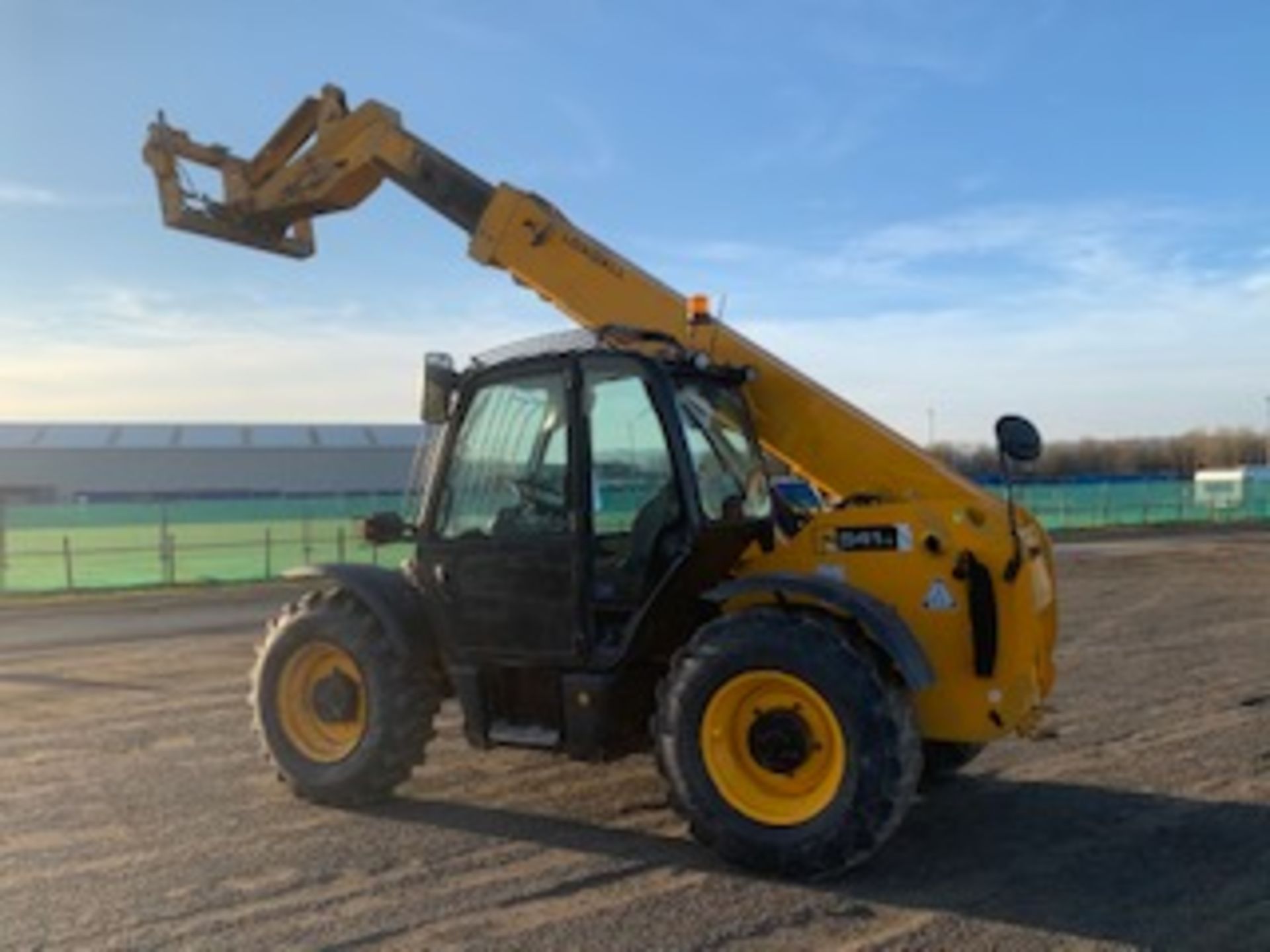 JCB TELESCOPIC FL 2008 **NO FORKS** MODEL - 541-70 **HOUR CLOCK INOP** - Image 2 of 8