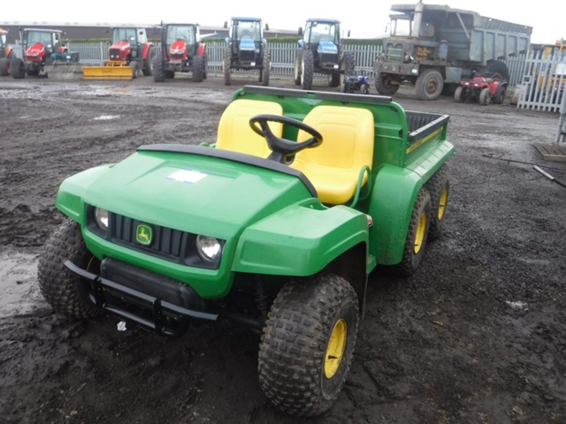 JOHN DEERE DIESEL 6X4 GATOR 2010 1900HRS (NOT VERIFIED) - Image 2 of 4