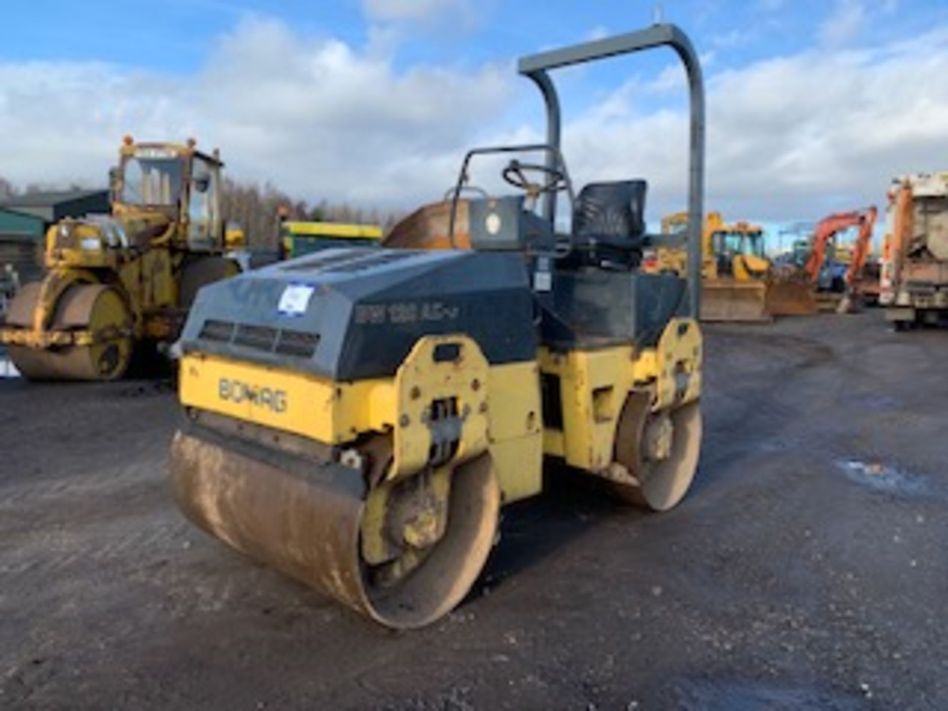 BOMAG BW120 AD-3 ROLLER YEAR 1999 -- 2394HRS (NOT VERIFIED) SN - 101170515104