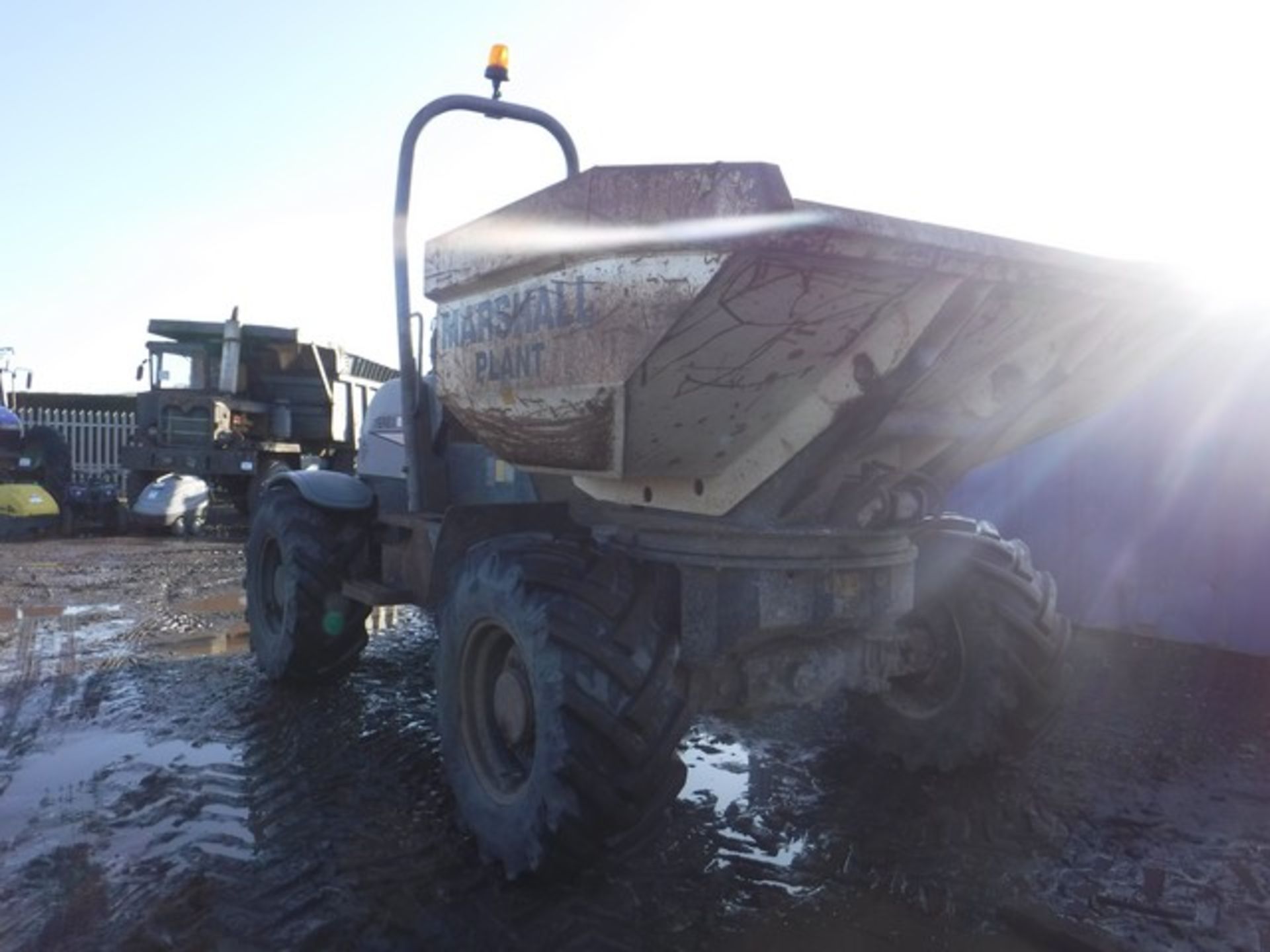 TEREX PS6 4x4x4 6 TON SWIVEL DUMPER SN - SLBDDN00E502FB010 - Image 2 of 6