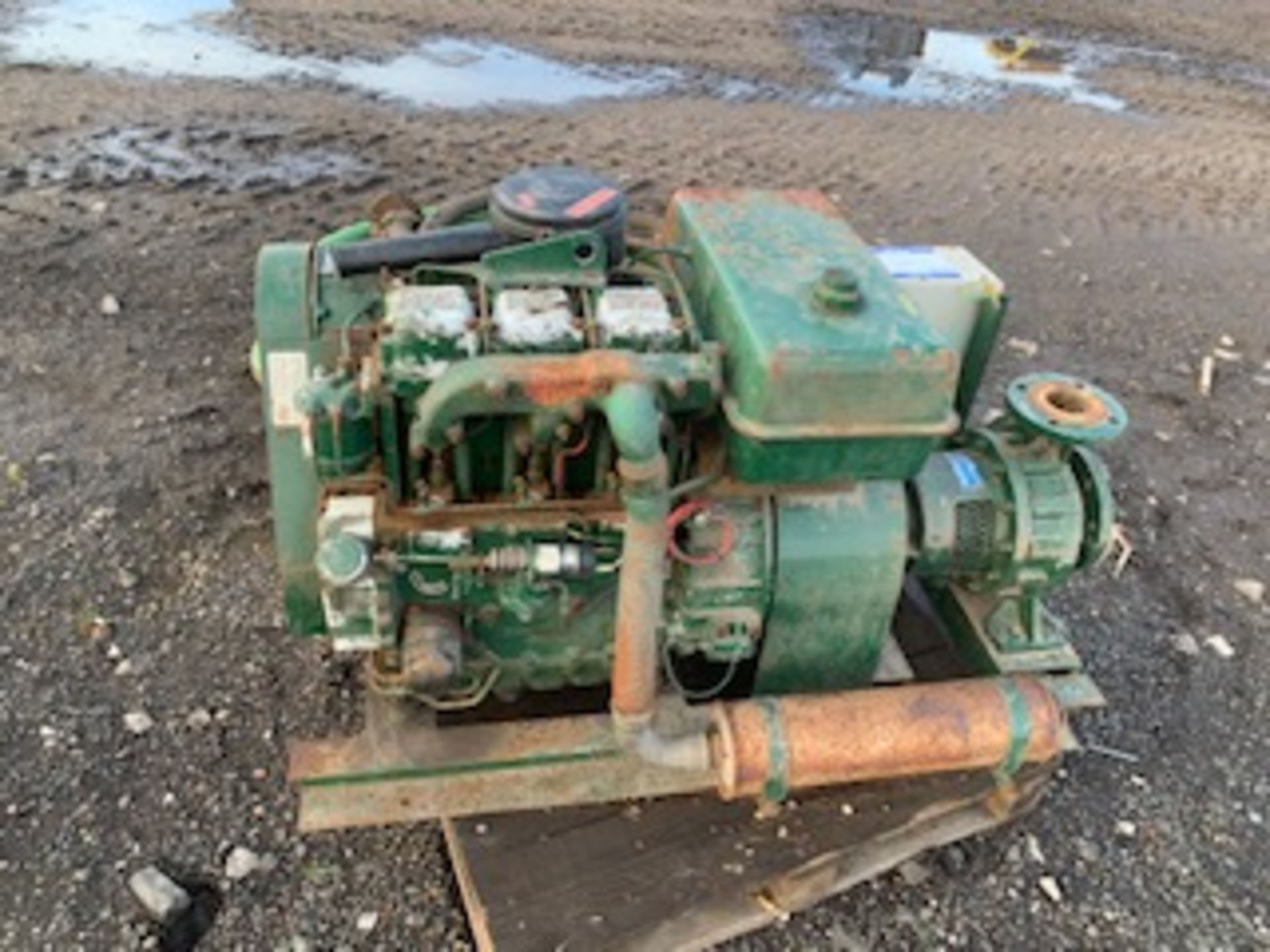 LISTER - DIESEL WATER PUMP - Image 2 of 3