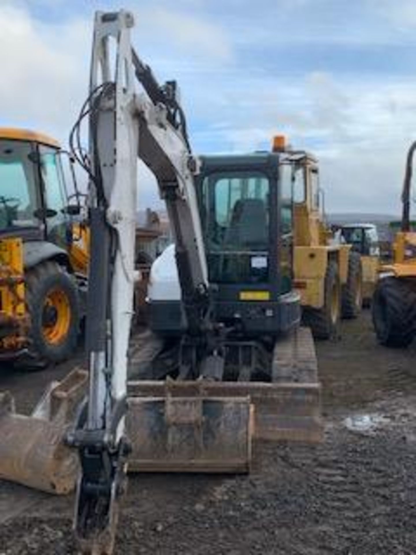 2014 BOBCAT E55 EM EXCAVATOR c/w 3 BUCKETS, RUBBER TRACKS, FRONT BLADE, QUICK HITCH 5769 HRS - Image 17 of 24