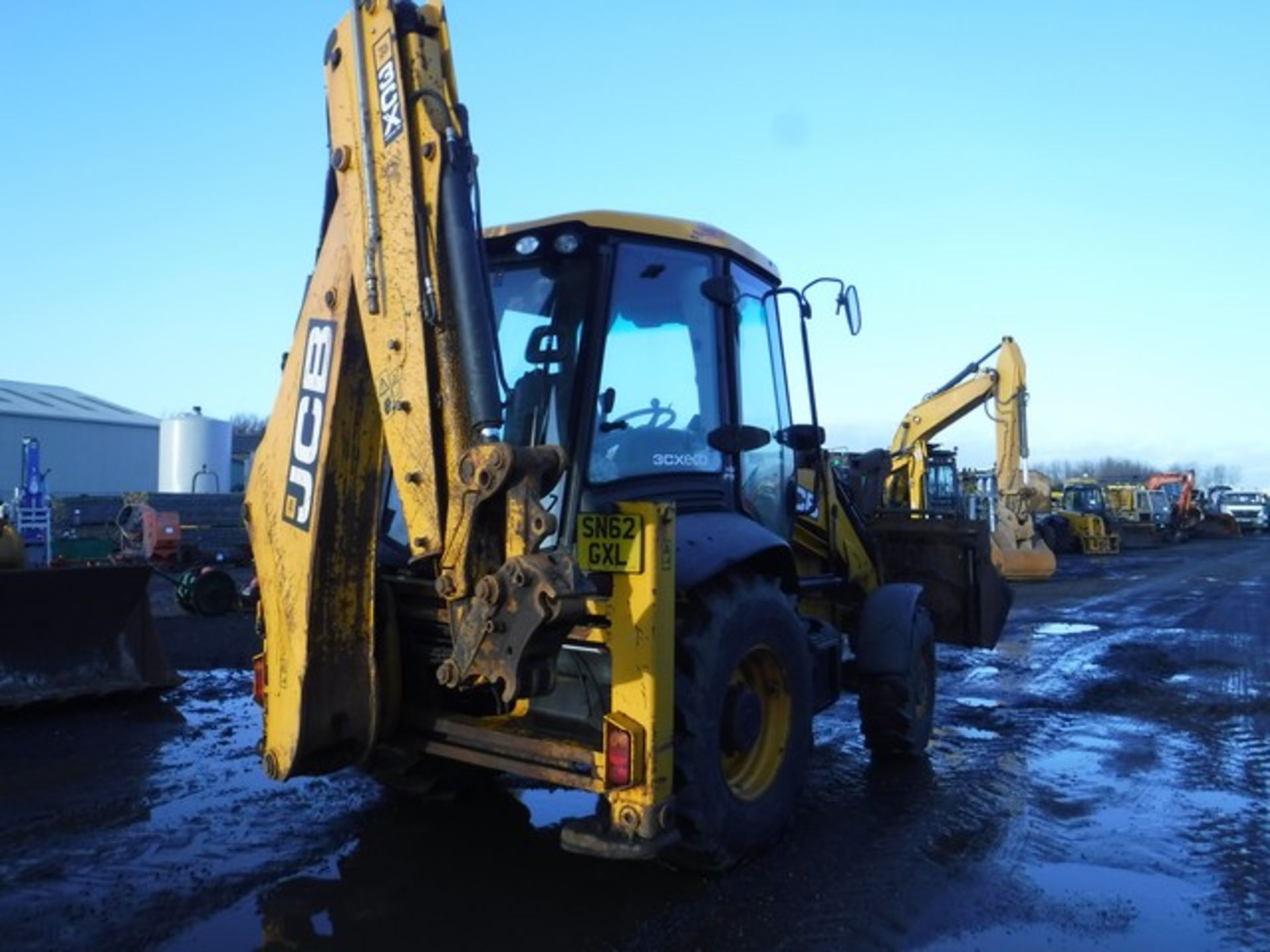 JCB 3CX DIGGER 4365hrs (NOT VERIFIED) REG - SN62GXL year 2012 - Image 4 of 18