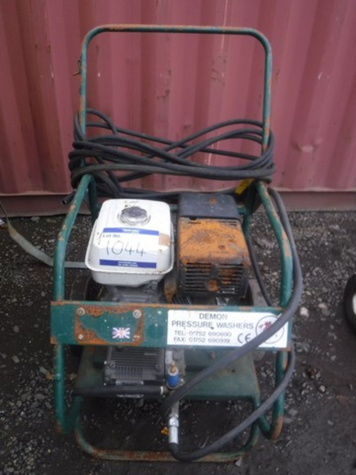 HONDA DEMON GX340 PRESSURE WASHER C/W GUN - Image 2 of 2