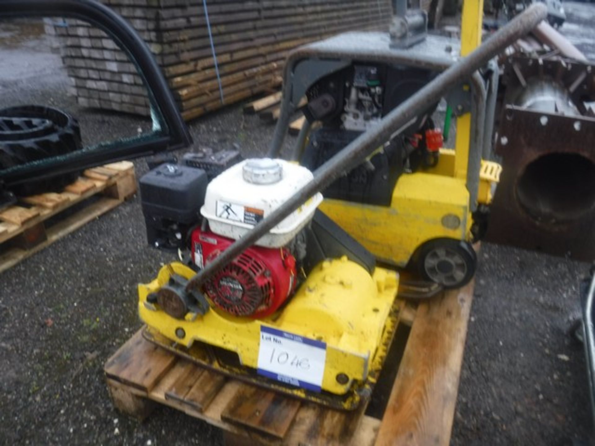 NEUSON PETROL WACKER PLATE