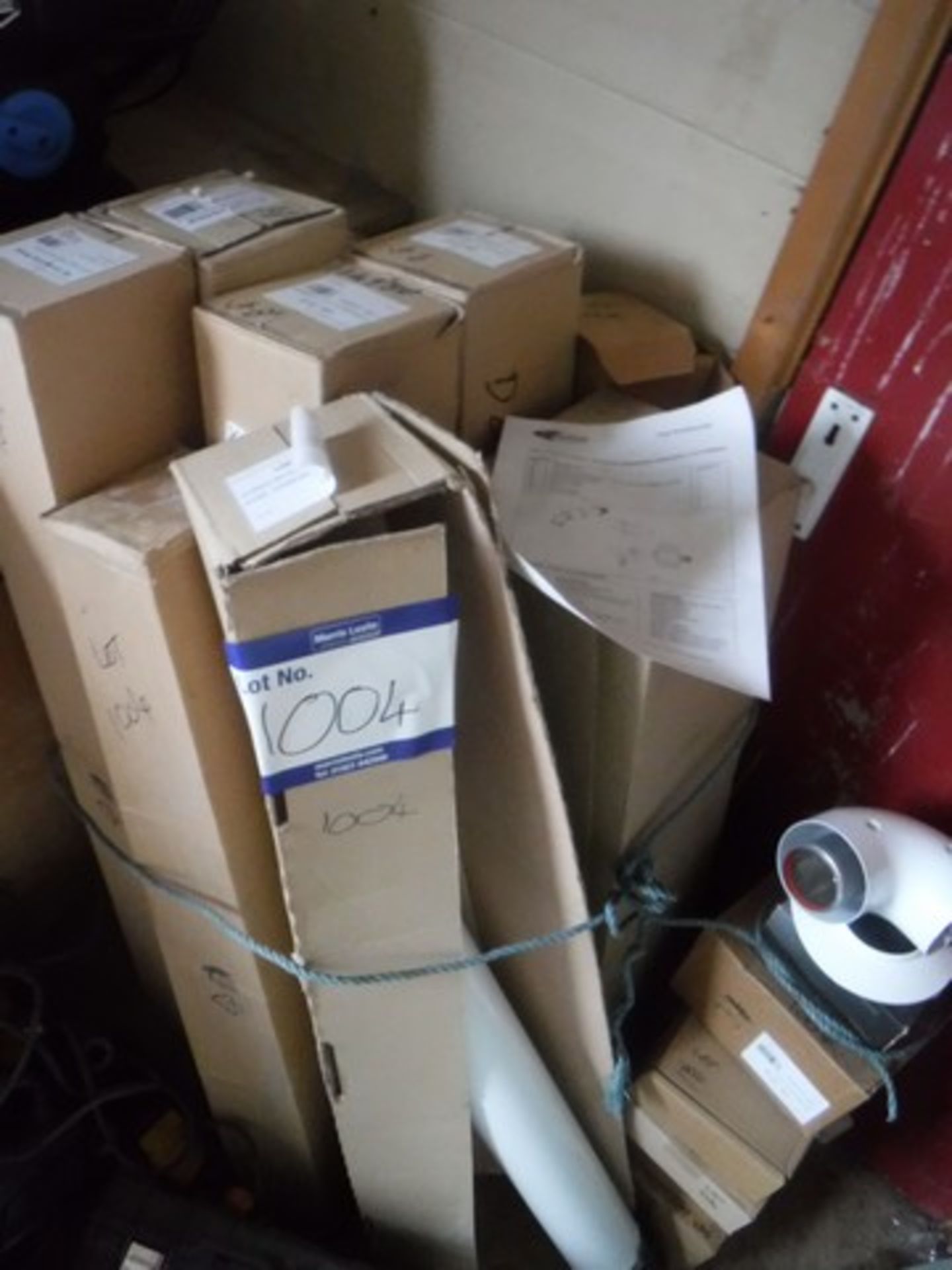 VOKERA FLUES AND SPARE PARTS x16 BOXES