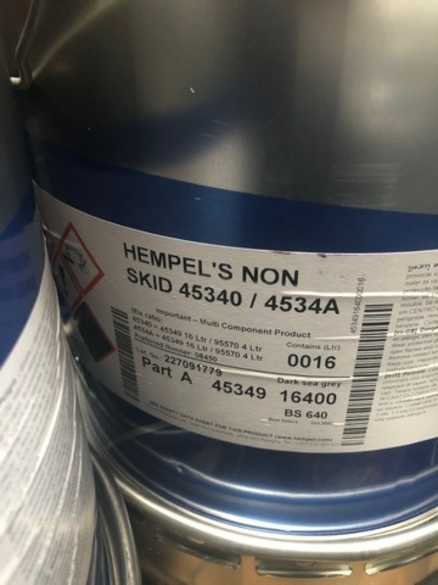 Pallet of Hempel non skid 45340/45348 approx 16 tins - Image 2 of 2