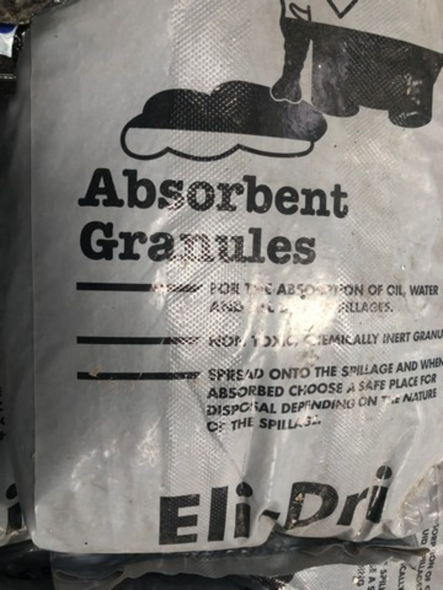Absorbent granules approx 10 bags - Image 2 of 2