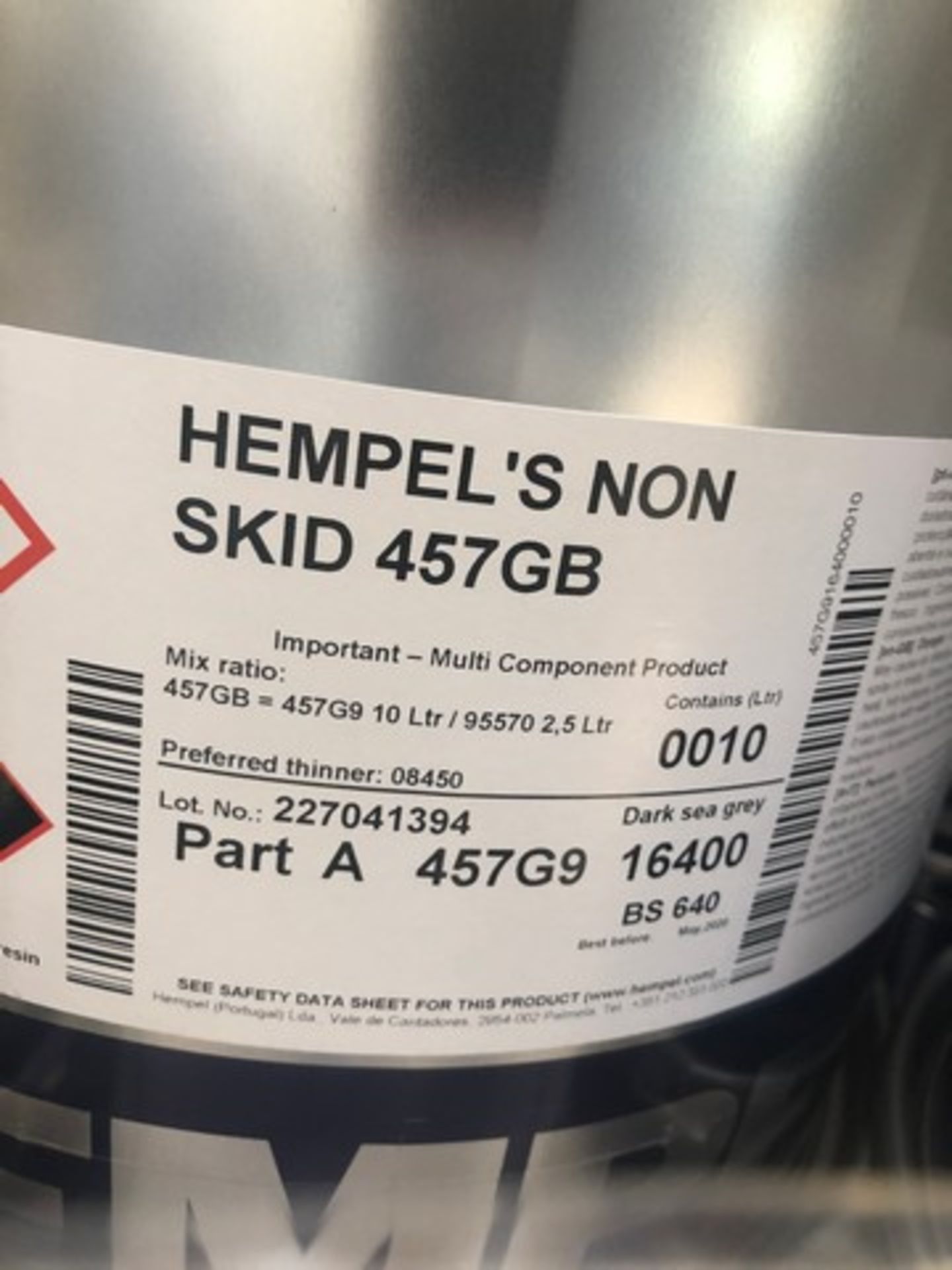 Pallet of Hempel non skid 457GB approx 20 tins - Image 3 of 3