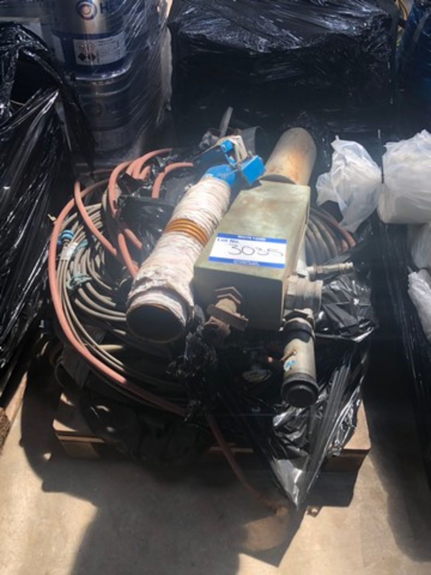 Mixed pallet of Abrabac hoses and various components