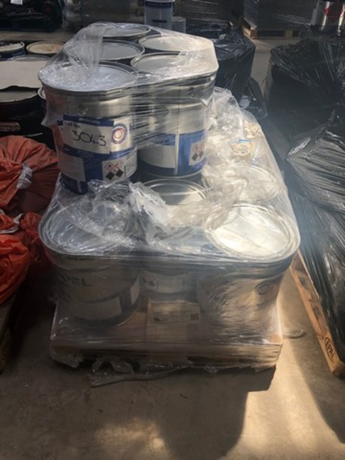 Pallet of Hempel pro acrylic 55880 approx 16 tins