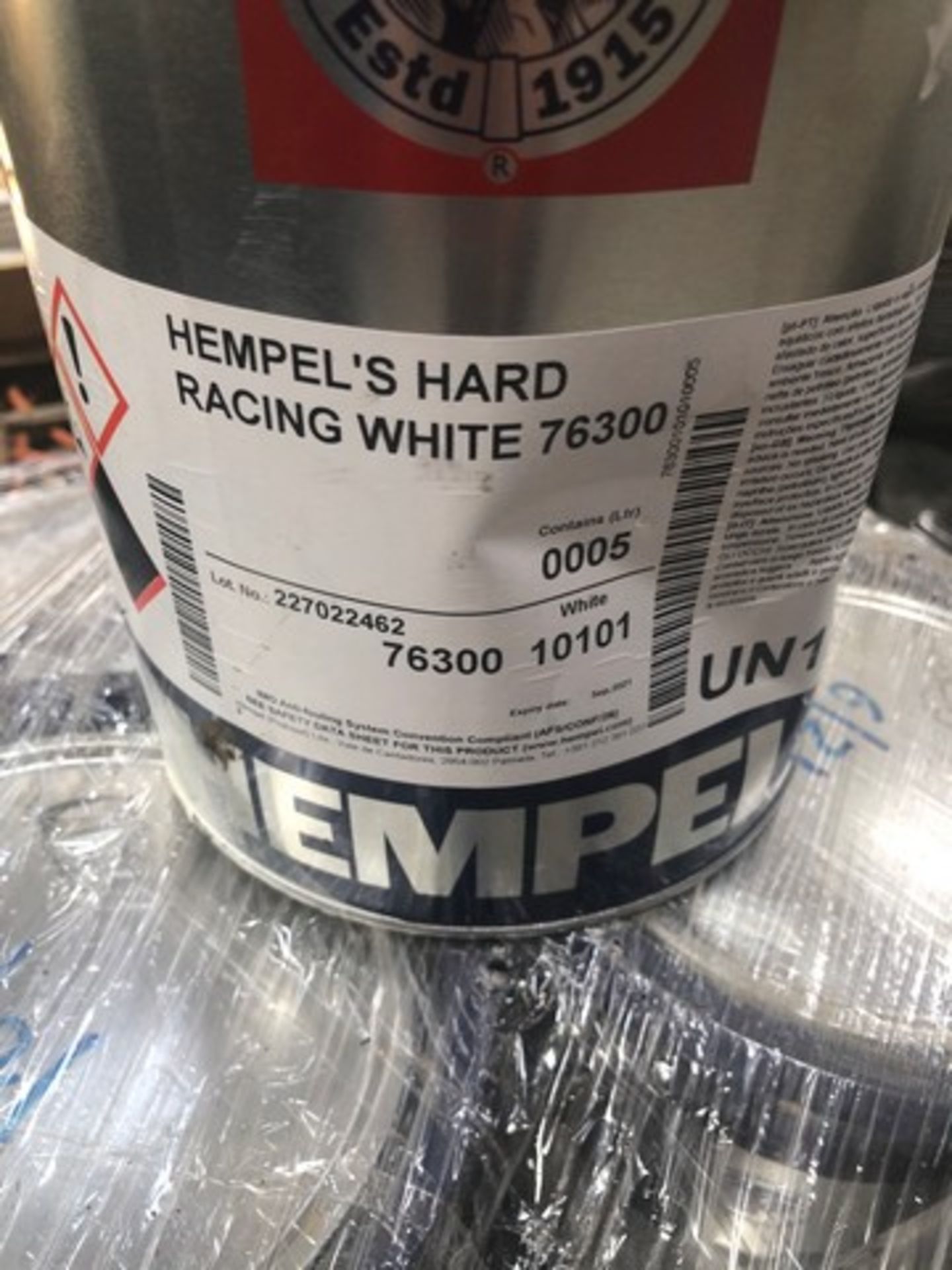 Pallet of Hempel hard racing white 76300 approx 30 tins - Image 2 of 2