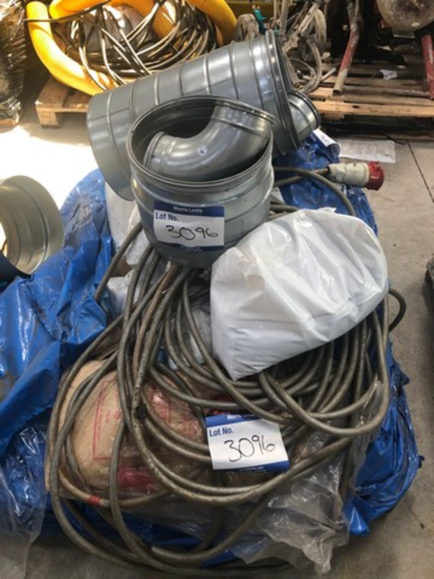 Mixed pallet of Flues, sand, cable - see images