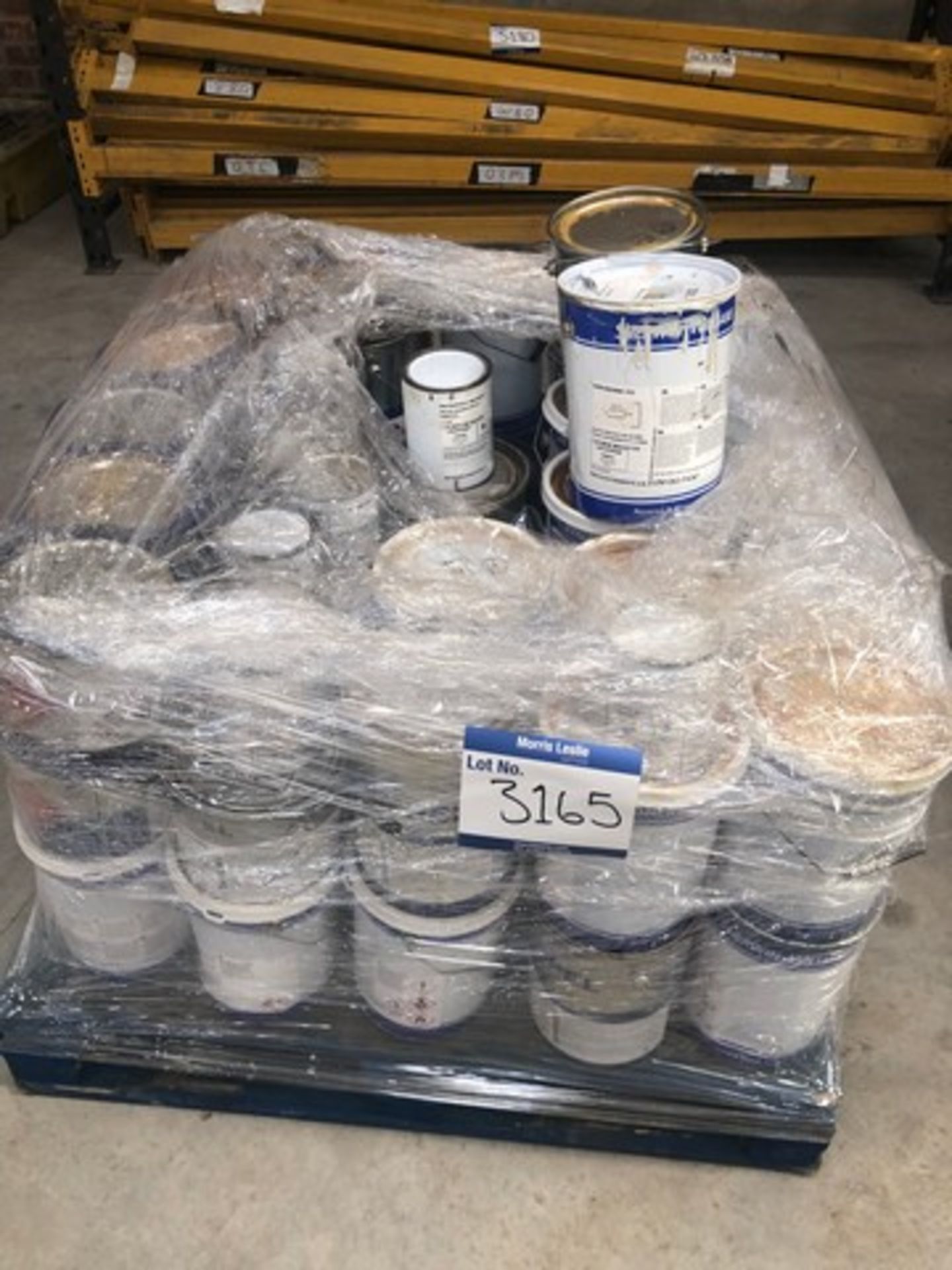 Mixed pallet of Hempadur uniq 47744, kem-kromok 255, macropoxy M630V2 additive approx total 40 tins