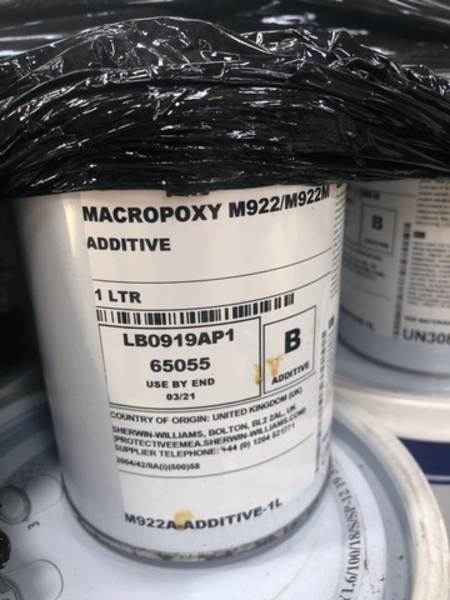 Mixed pallet of Sherwin Williams macropoxy surface tolerant aluminium base, macropoxy additive M922 - Image 3 of 3