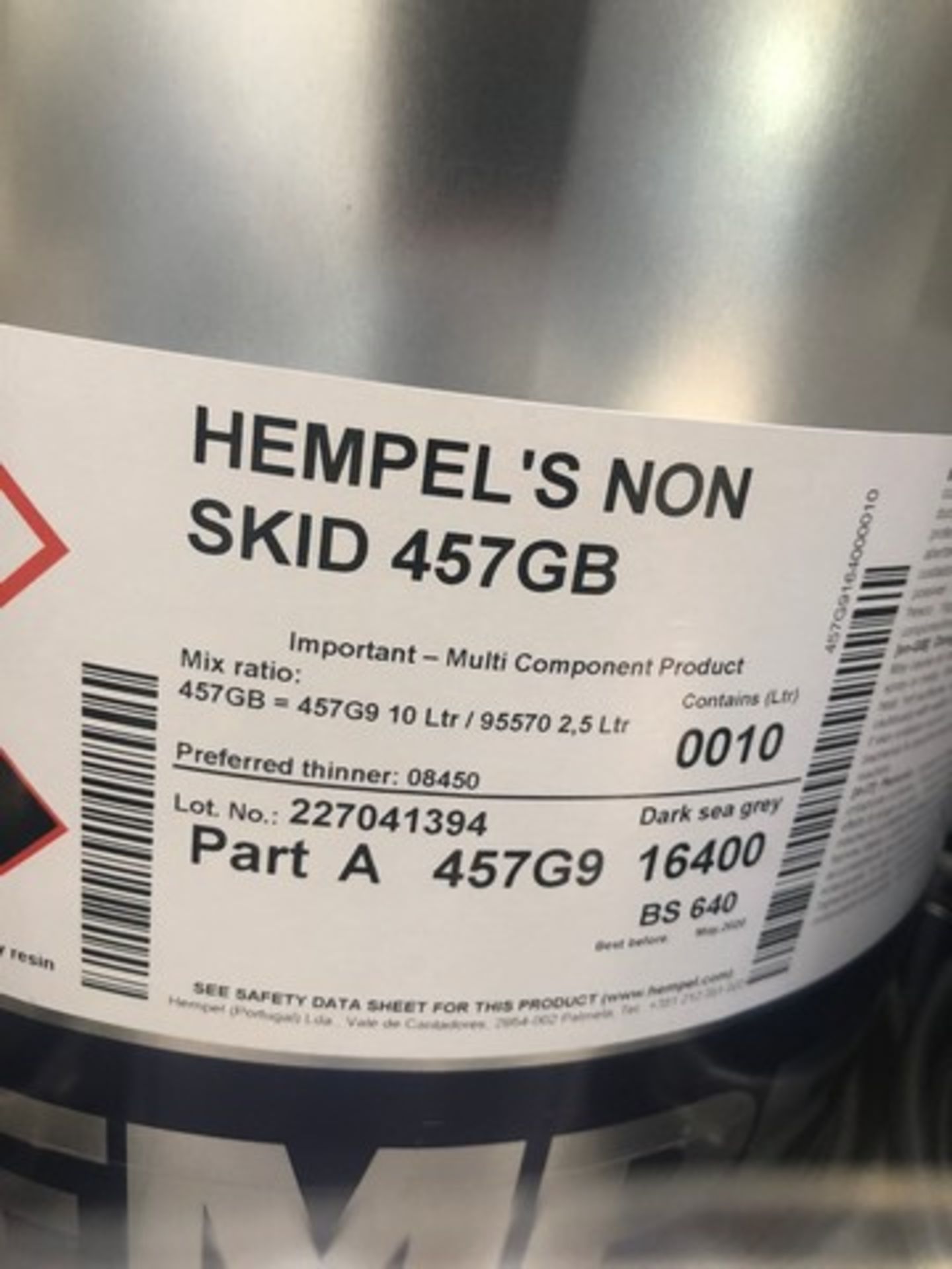 Pallet of Hempel non skid 457GB approx 20 tins - Image 2 of 3