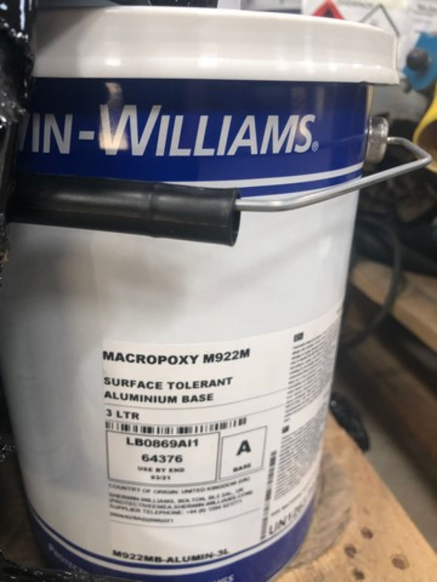 Mixed pallet of Sherwin Williams macropoxy surface tolerant aluminium base, macropoxy additive M922 - Image 2 of 3