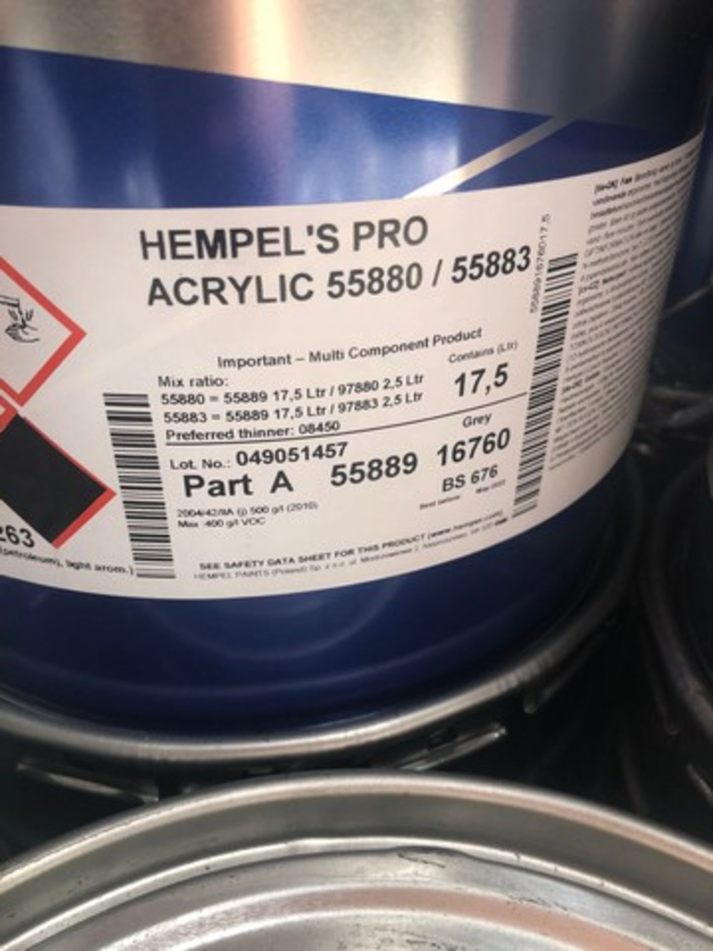 Pallet of Hempel pro acrylic 55880 approx 16 tins - Image 2 of 2