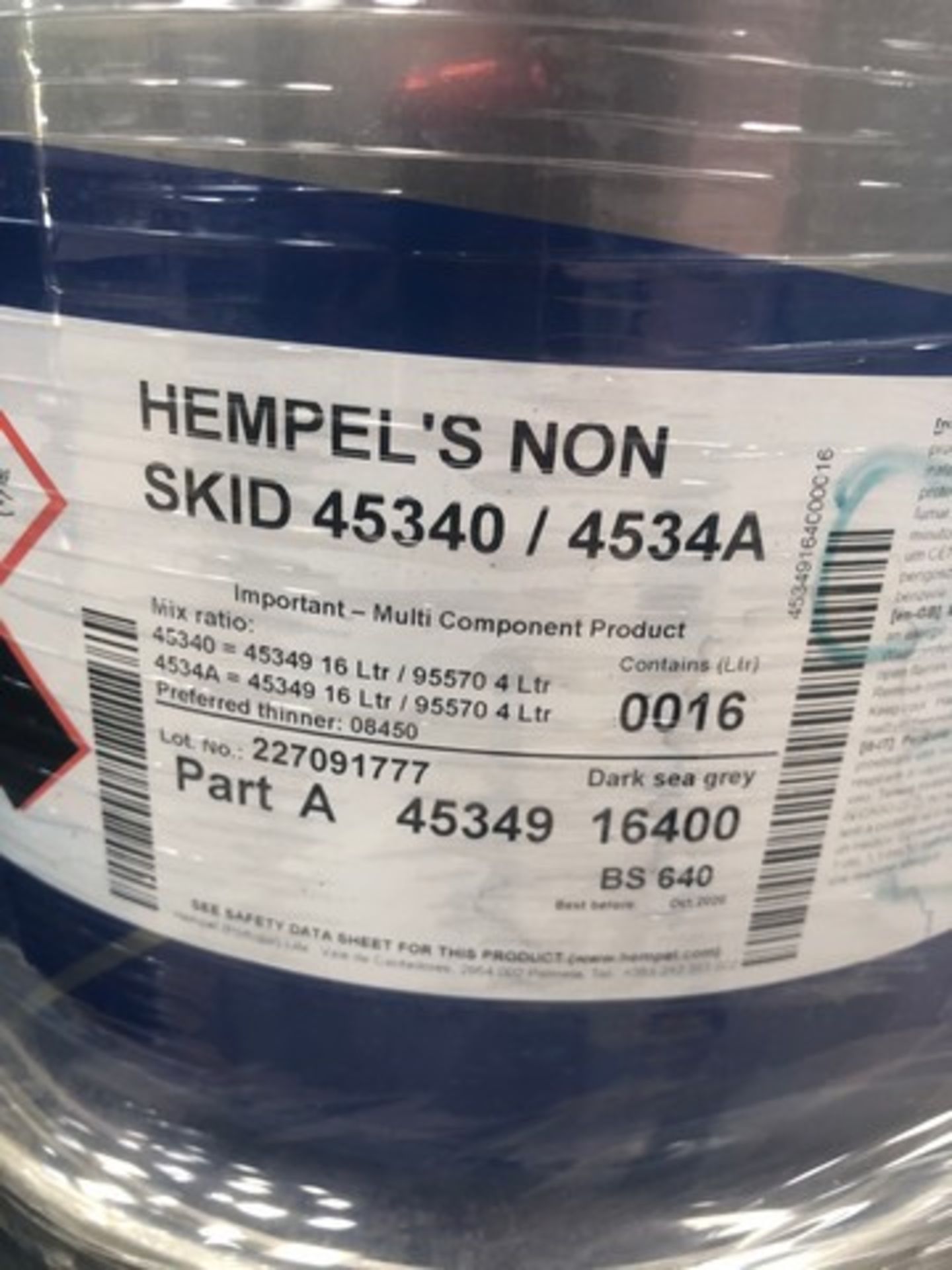 Pallet of Hempel non skid 45340/453AA approx 20 tins - Image 2 of 2