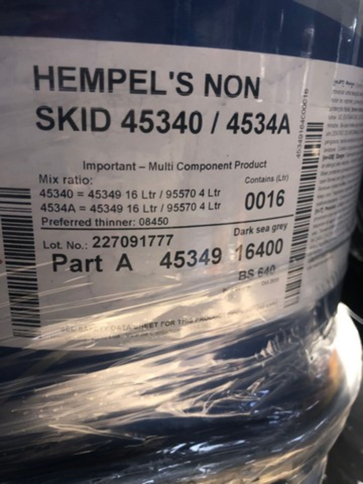 Pallet of Hempel non skid 45340/4534A approx 20 tins - Image 2 of 3