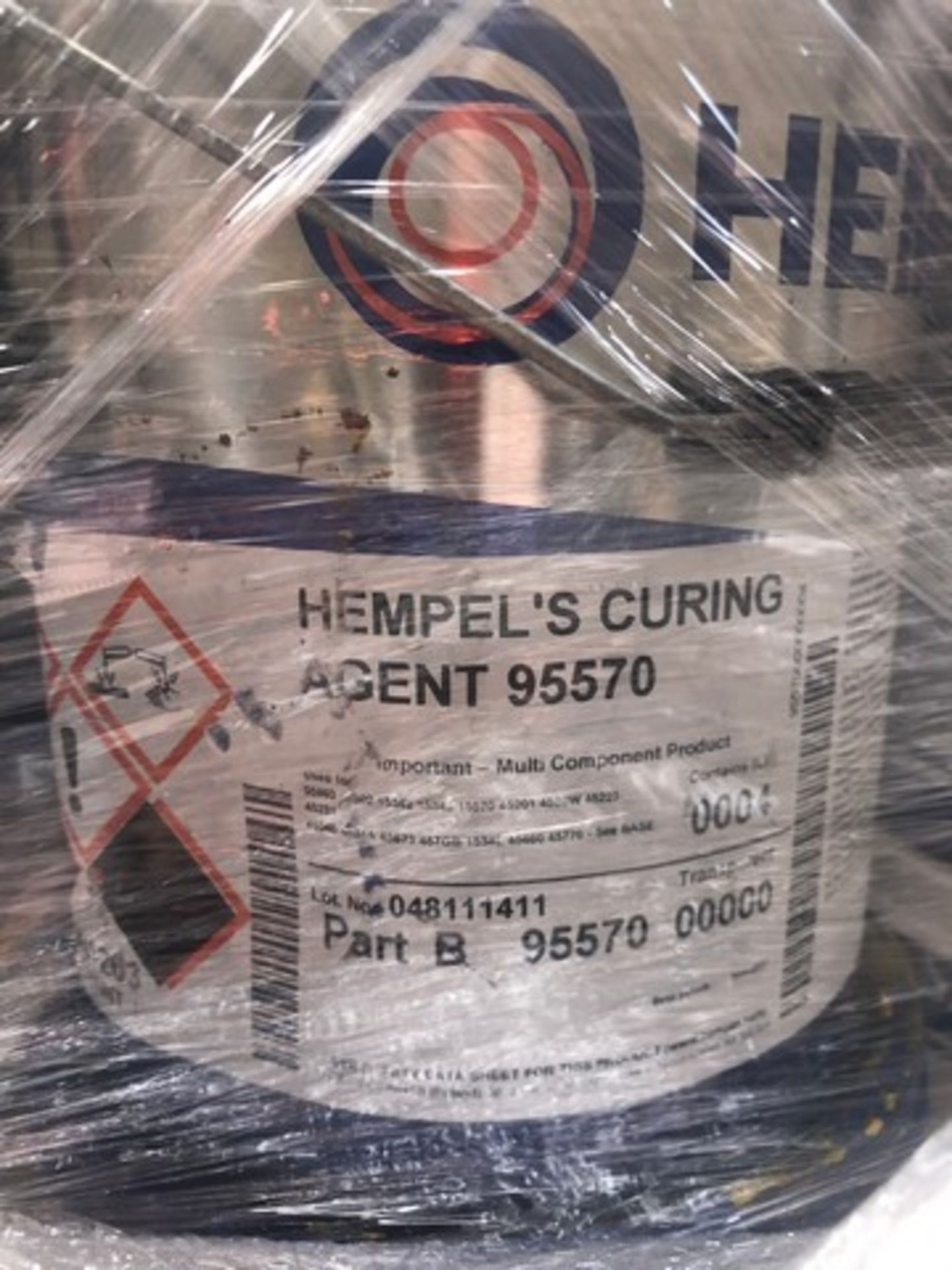Mixed pallet of Hempel and Sherwin Williams macropoxy agents approx total 60 tins - Image 2 of 3